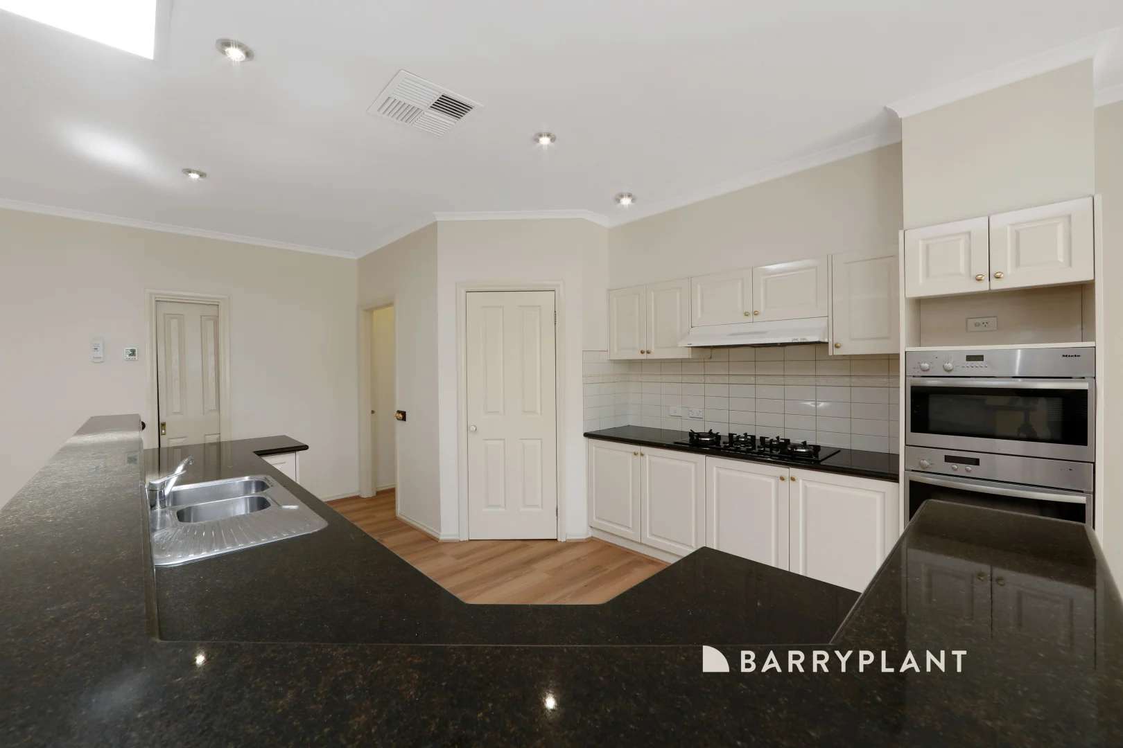 Additional image 10 of 16 Rosewood Boulevard, Lysterfield VIC 3156