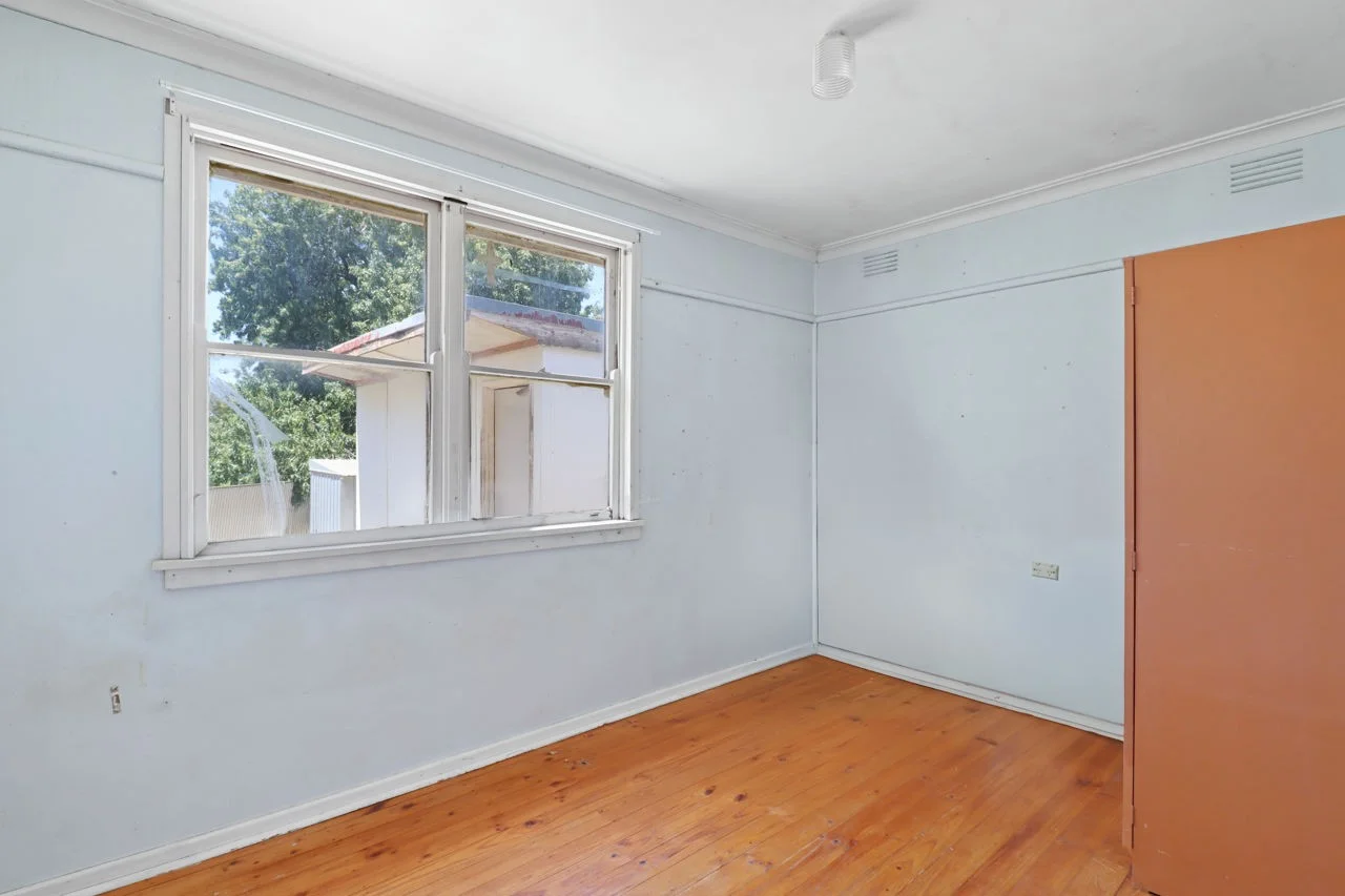 Additional image 4 of 8 Robertson Cres, Deniliquin NSW 2710