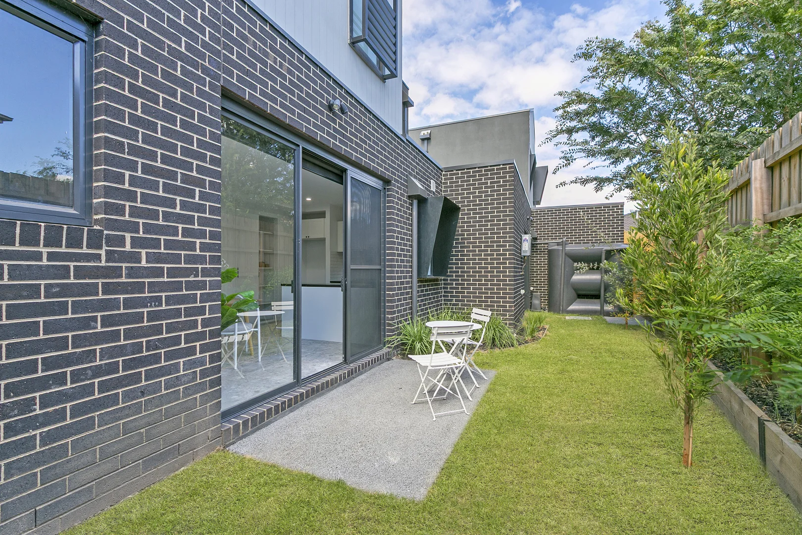 Additional image 19 of 2/113 Boldrewood Parade, Reservoir VIC 3073