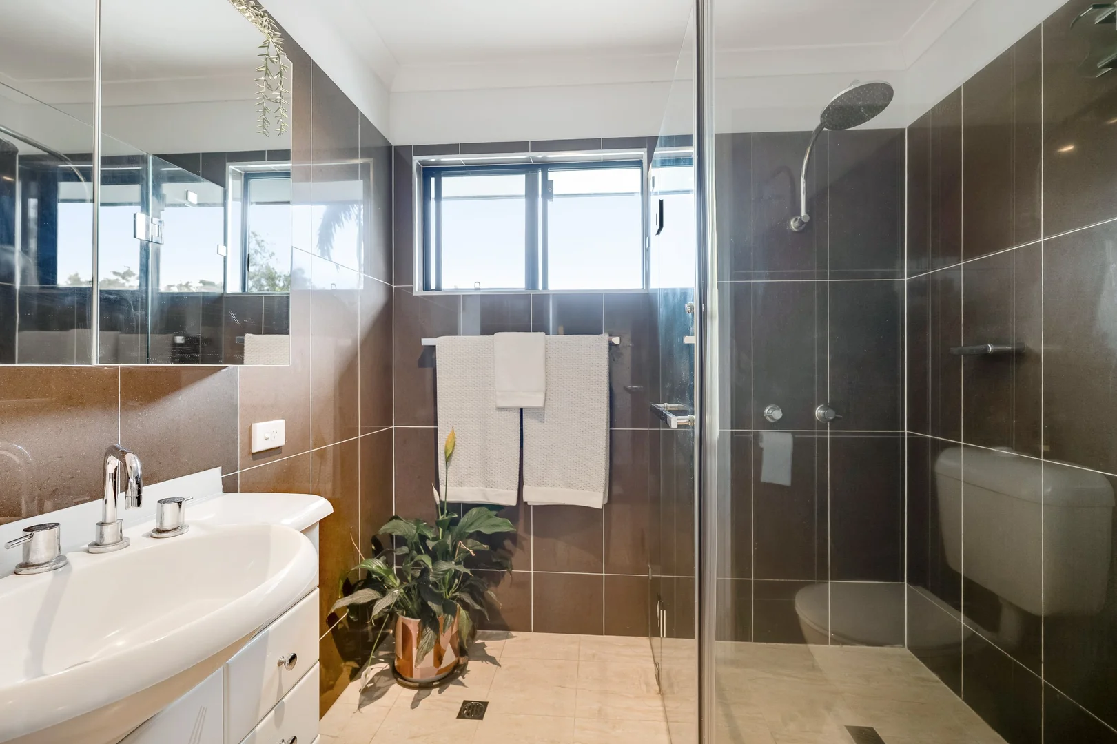 Additional image 11 of 4 Dugun Court, Ocean Shores NSW 2483