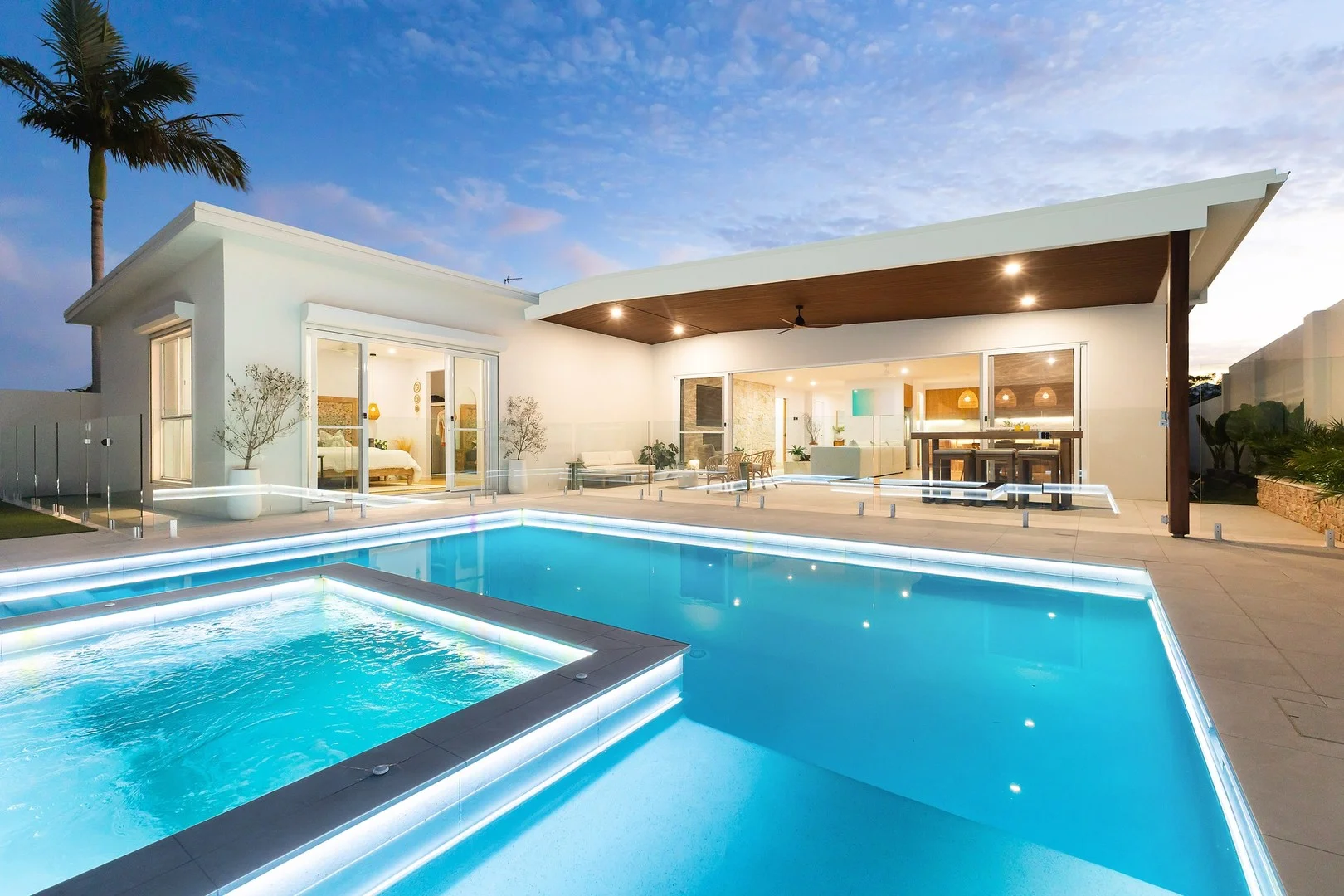 290 Rio Vista Boulevard, Mermaid Waters QLD 4218