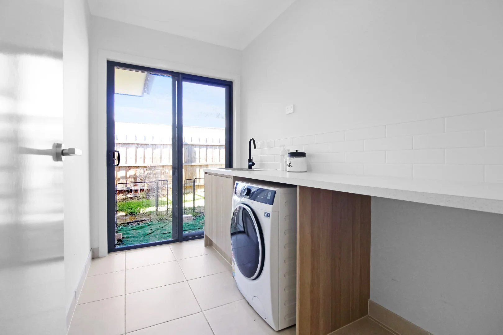 Additional image 23 of 3 Ilfracombe Way, Paynesville VIC 3880