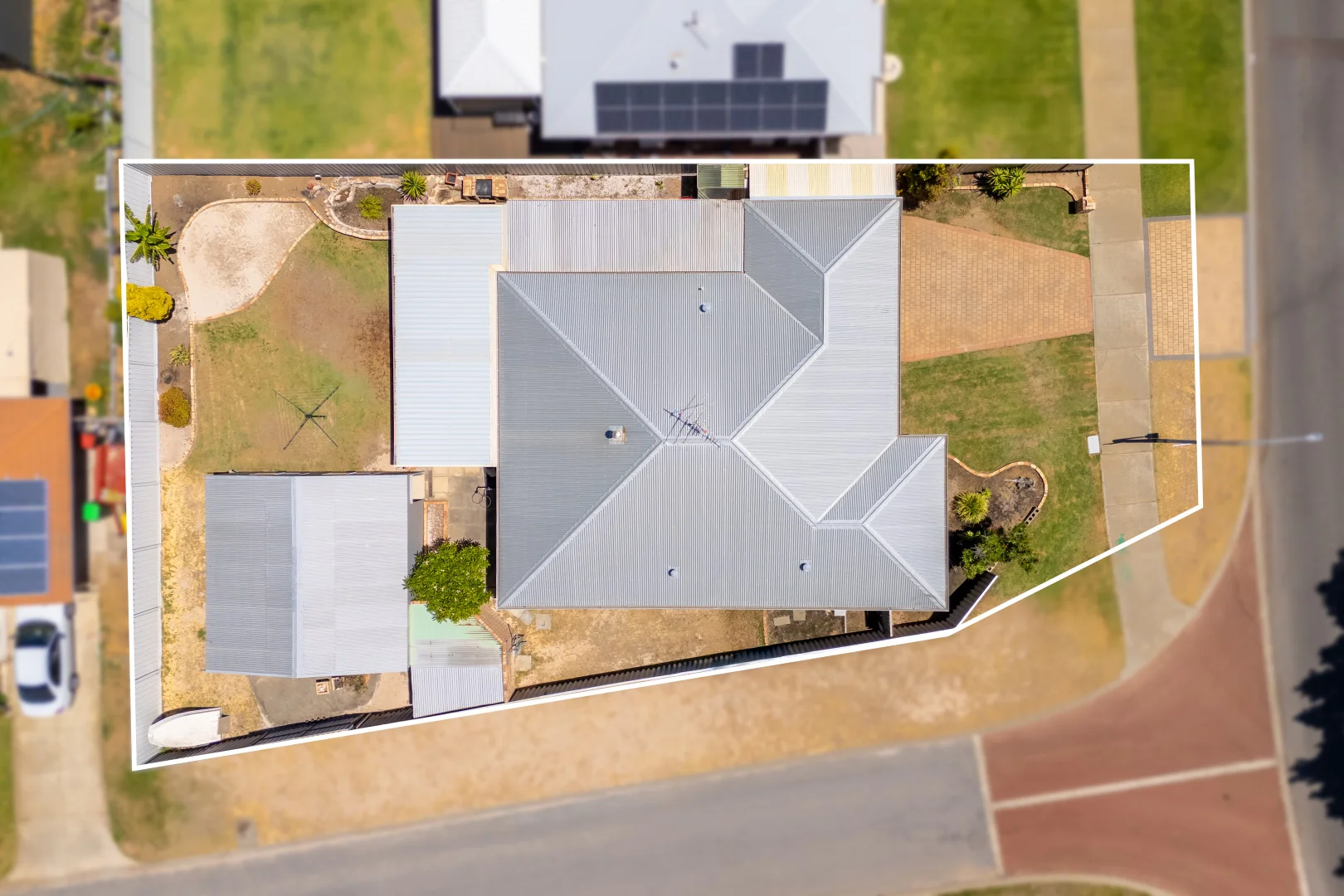 Additional image 3 of 13 Holcombe Road, Warnbro WA 6169