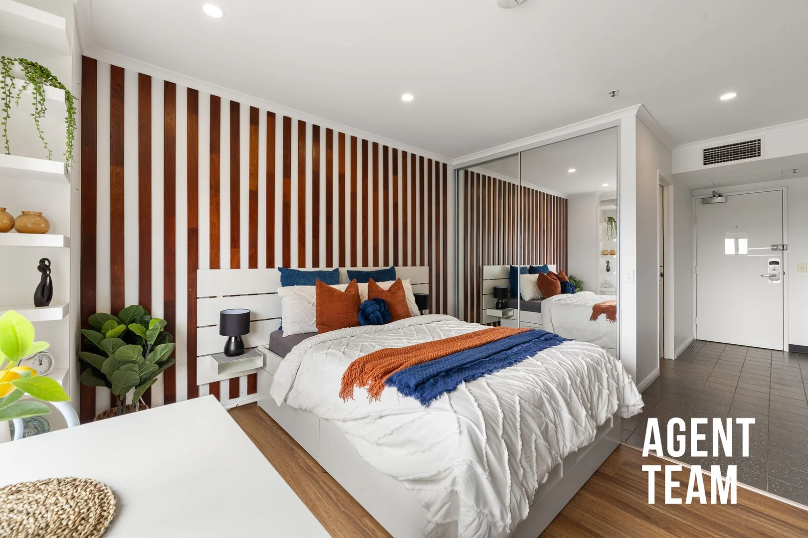 Additional image 3 of 704/2 Akuna Street, City ACT 2601