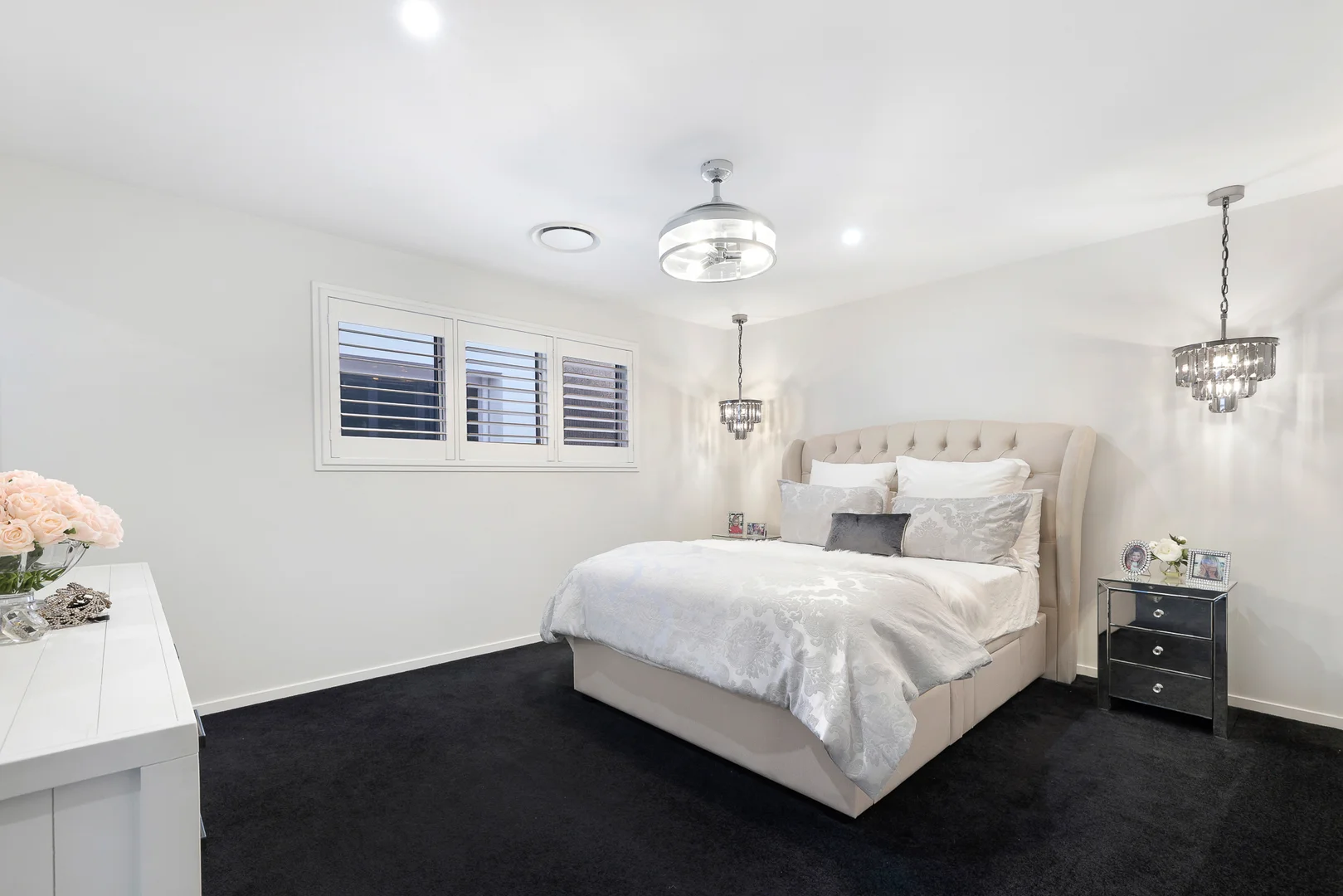 Additional image 21 of 8 Queen Guineveres Place, Sovereign Islands QLD 4216