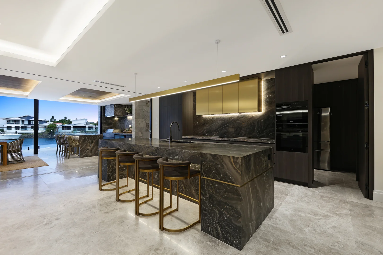 Additional image 4 of 1033 Edgecliff Place, Sanctuary Cove QLD 4212