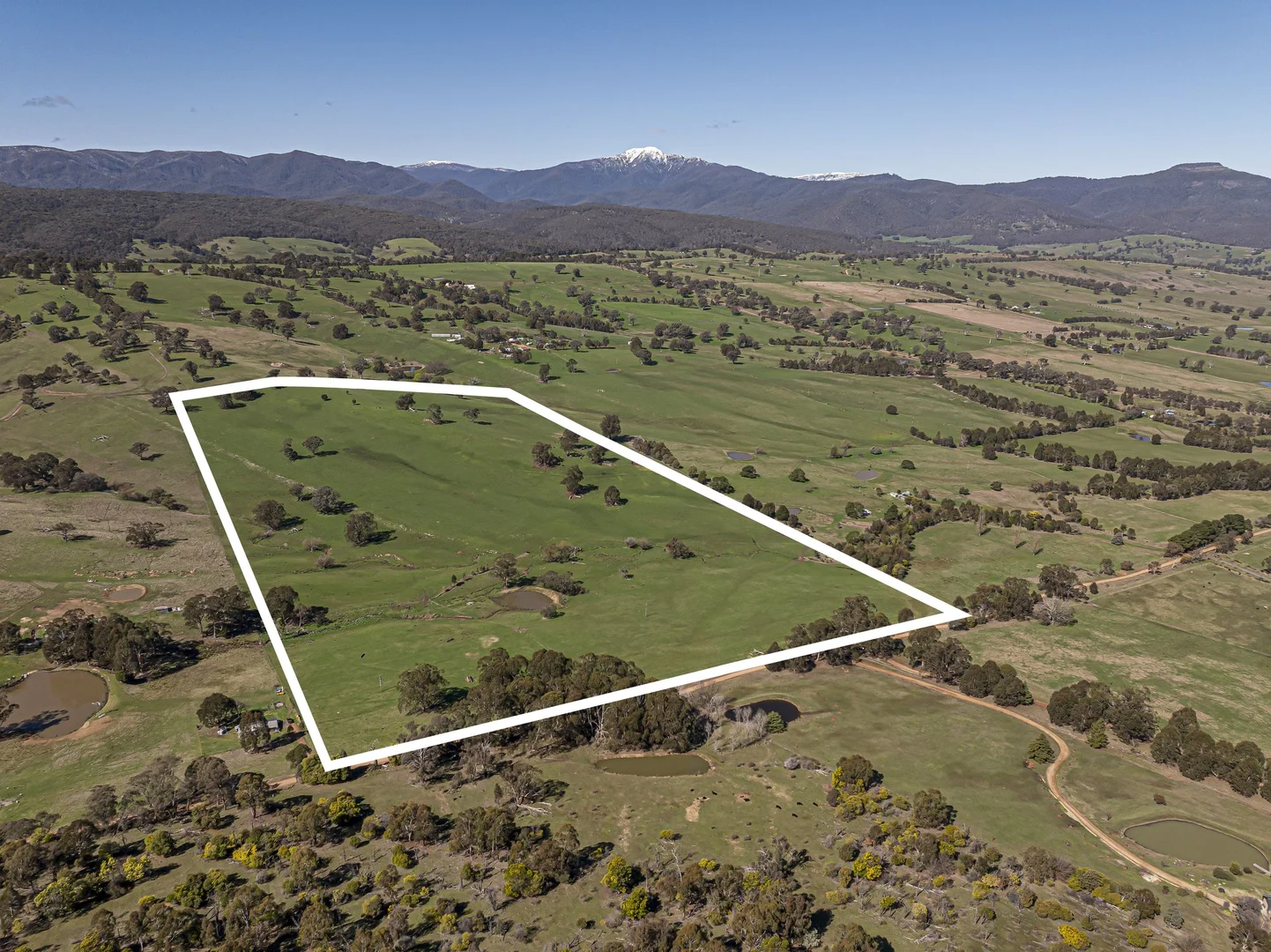 Additional image 11 of 150 Gonzaga Lane, Merrijig VIC 3723