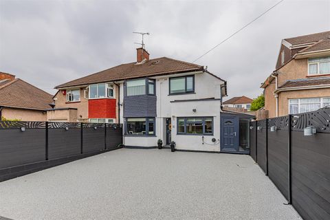 Ravenscourt Close, Penylan, Cardiff CF23