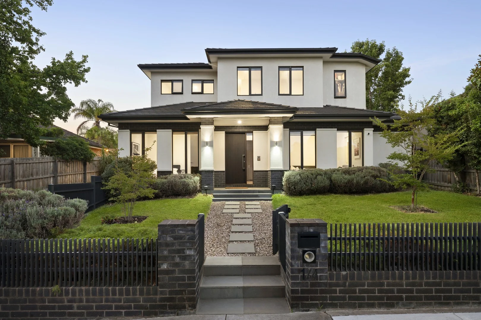 1/4 Garden Road, Camberwell VIC 3124