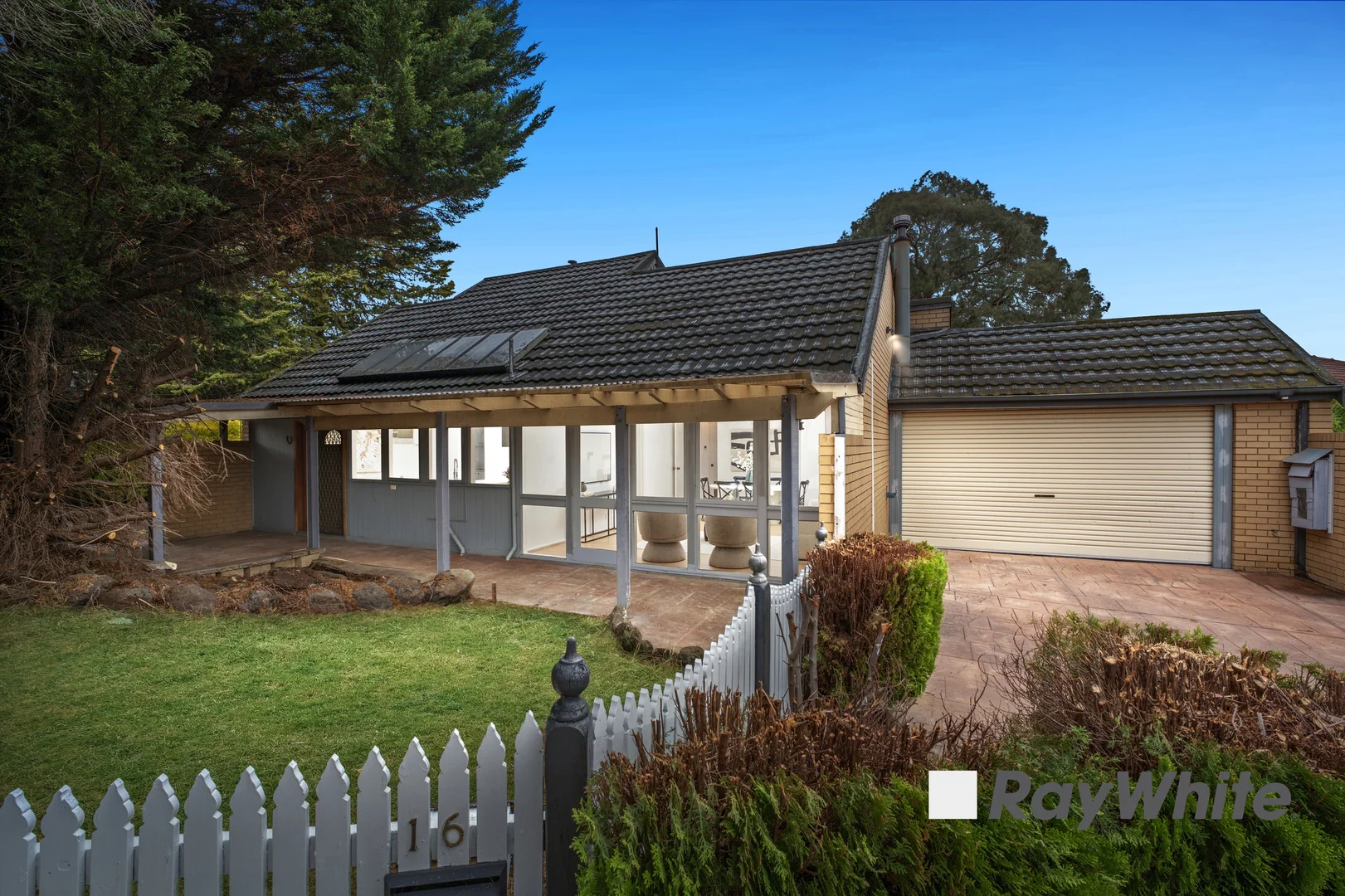 Additional image 2 of 16 Hughes Close, Endeavour Hills VIC 3802