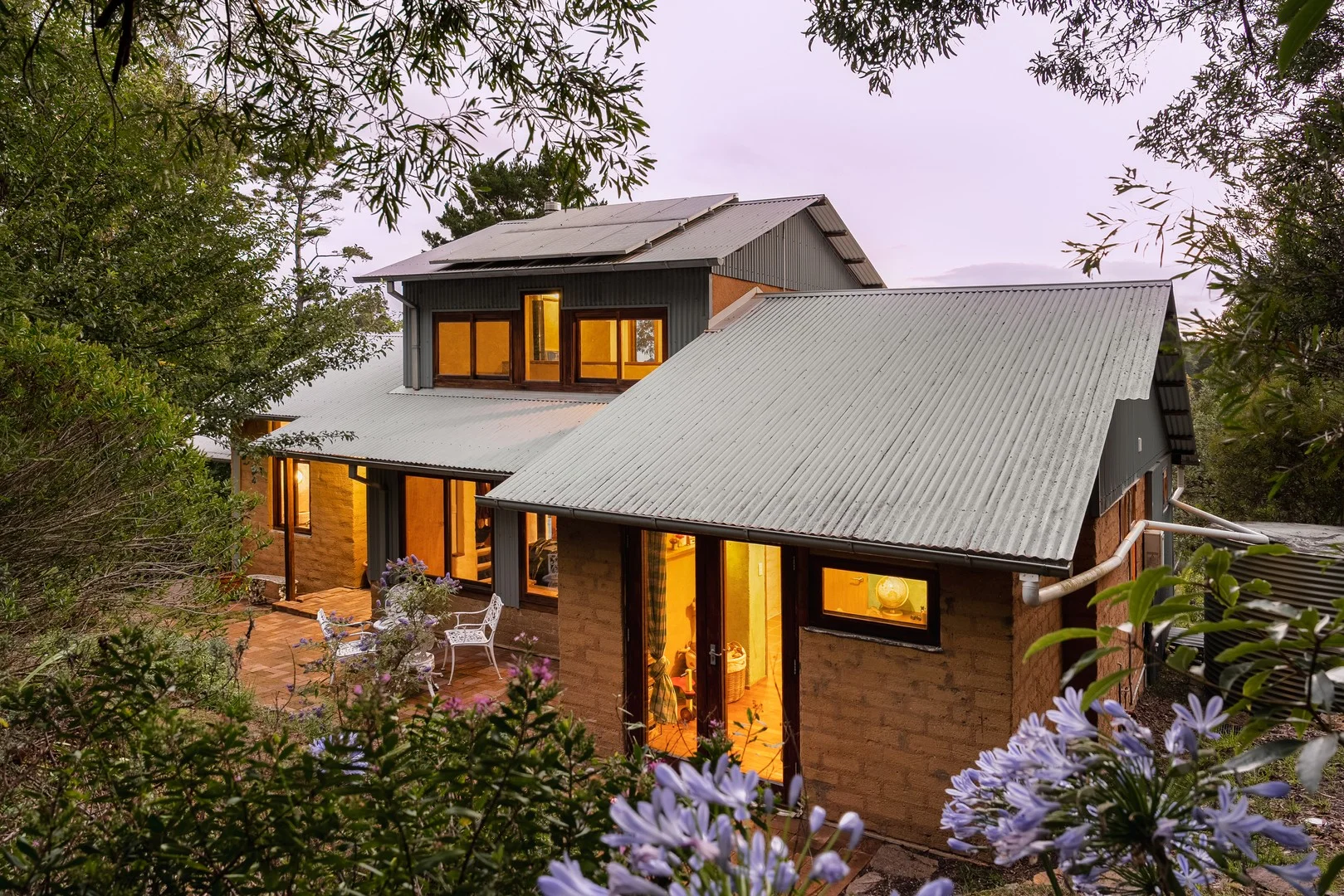 63 Dalrymple Avenue, Wentworth Falls NSW 2782