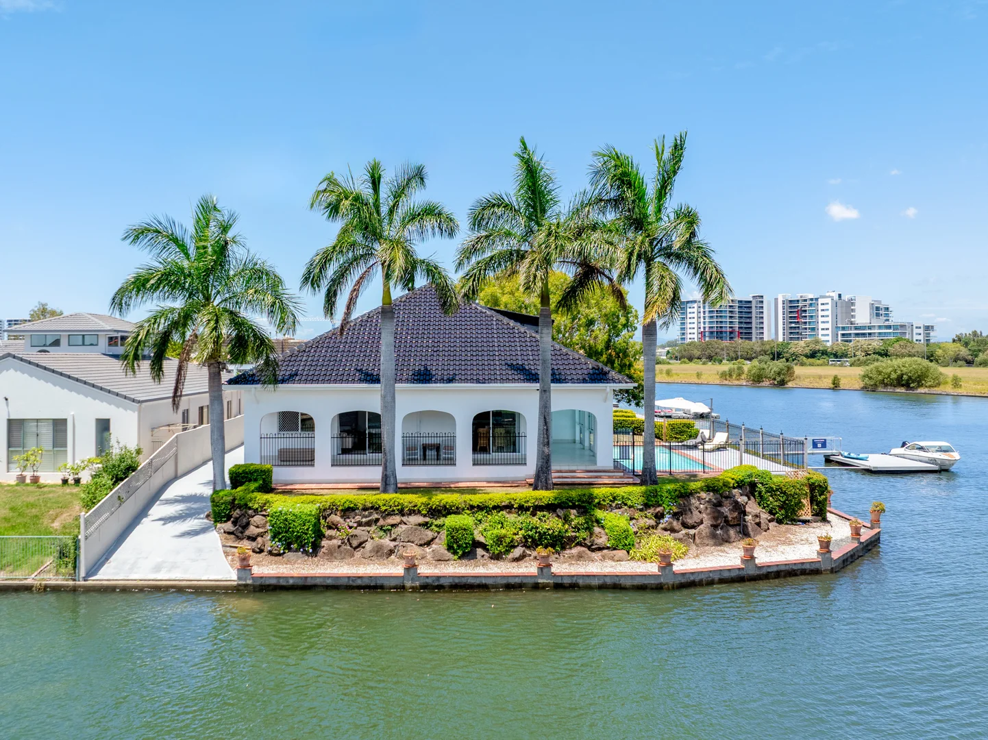 Additional image 5 of 18 Grand Canal Way, Runaway Bay QLD 4216