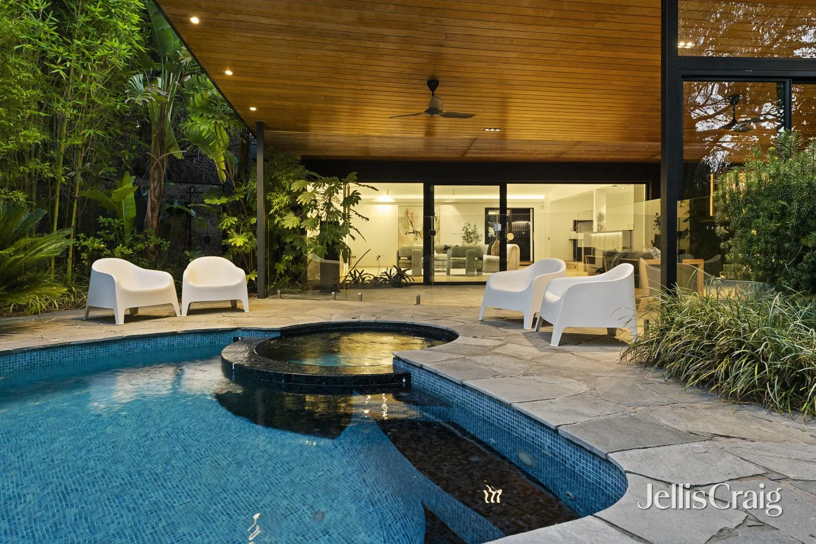 22 Brenda Road, Research VIC 3095