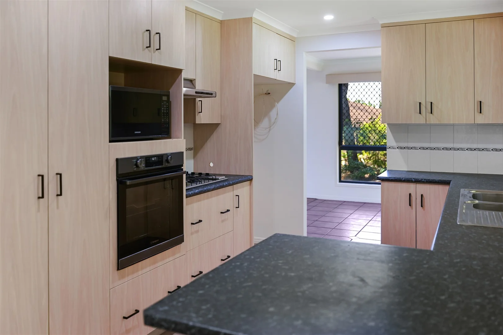 Additional image 7 of 8 Hewett Court, Clinton QLD 4680