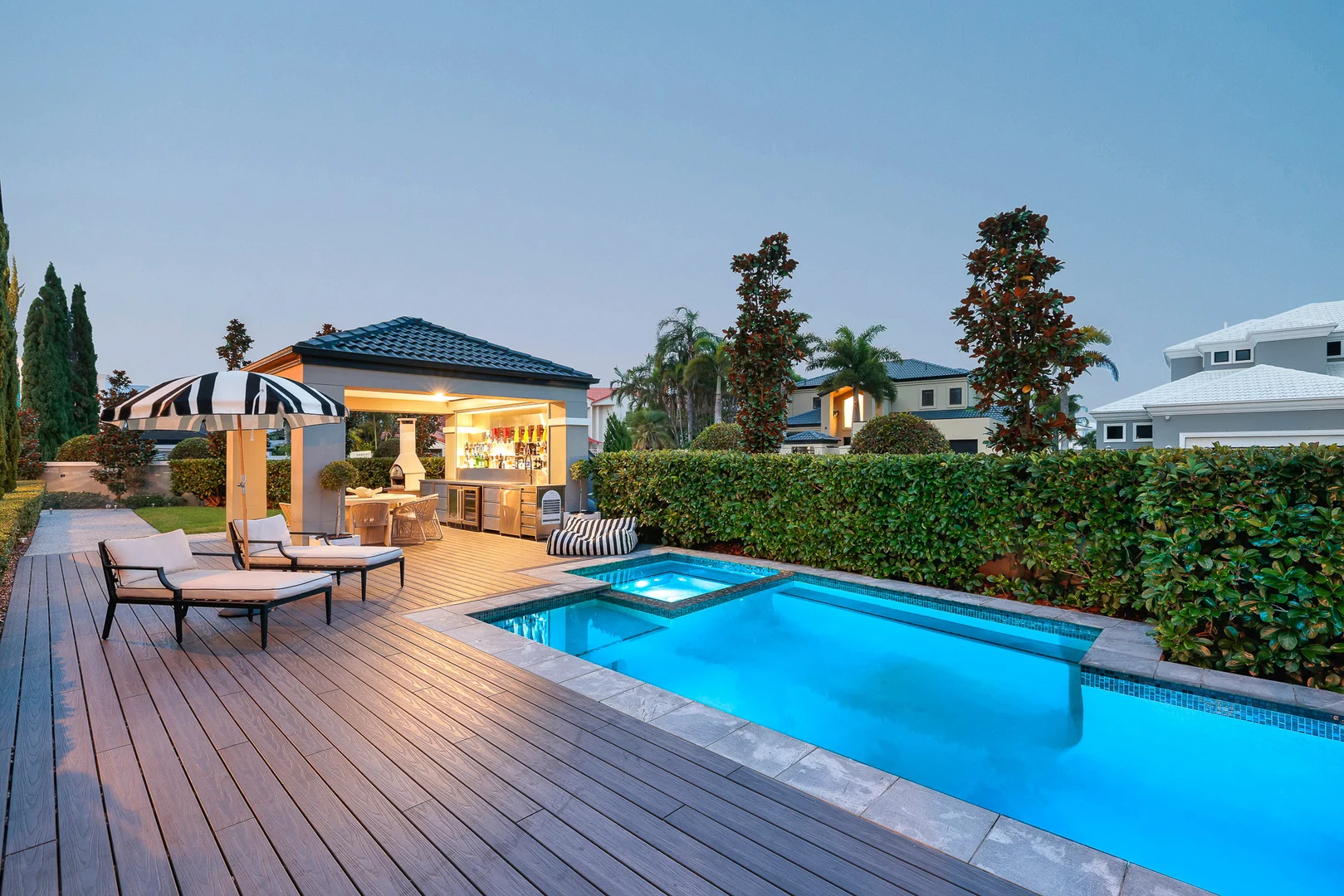 Additional image 25 of 8 Queen Guineveres Place, Sovereign Islands QLD 4216