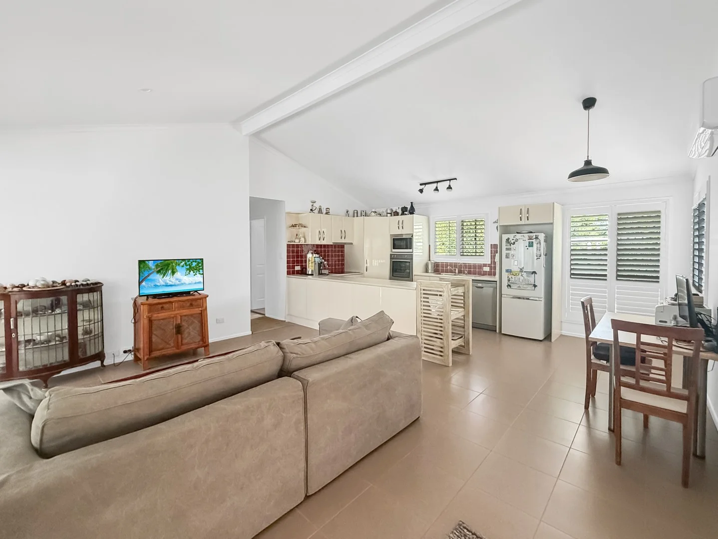 37 Kardinia Street, Macleay Island QLD 4184