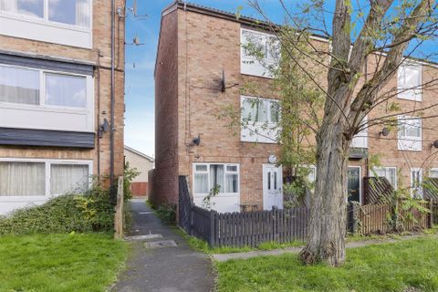 Upper Temple Walk, Leicester LE4