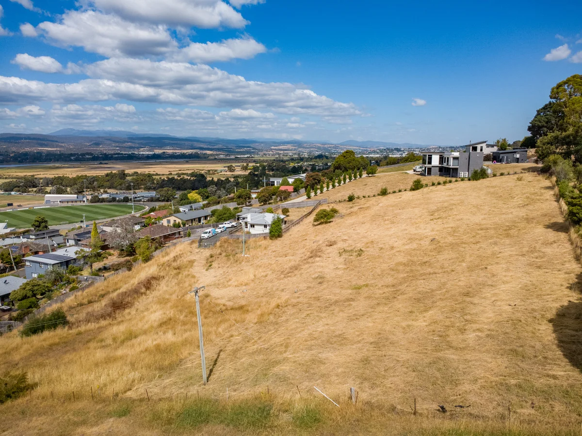 Additional image 16 of 2/47 Orana Place, Riverside TAS 7250