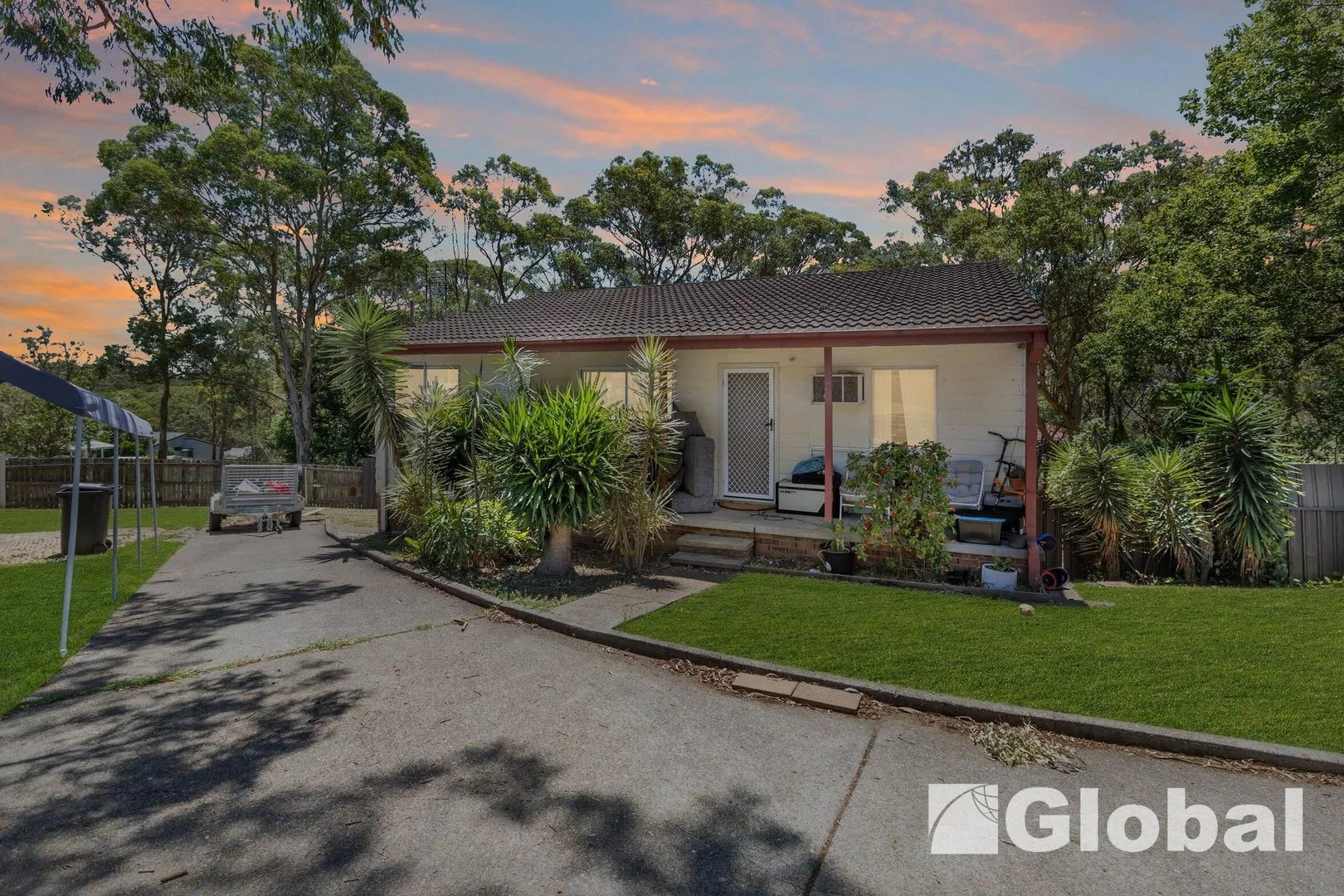 8 Willai Street, Bolton Point NSW 2283