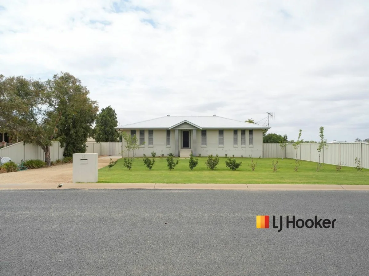 11 Bowden Fletcher Drive, Narromine NSW 2821