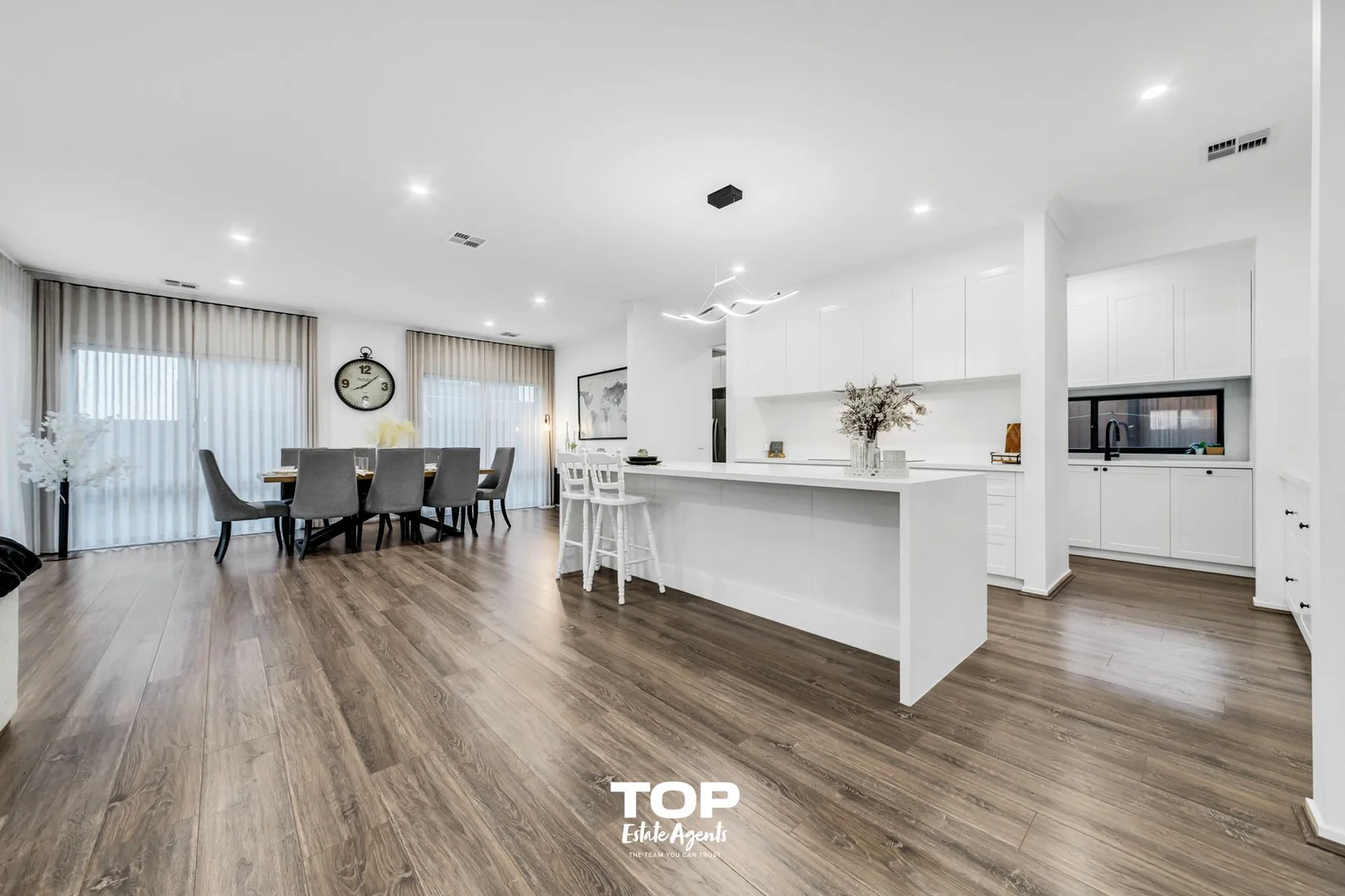 Additional image 13 of 184 Alexander Boulevard, Clyde North VIC 3978