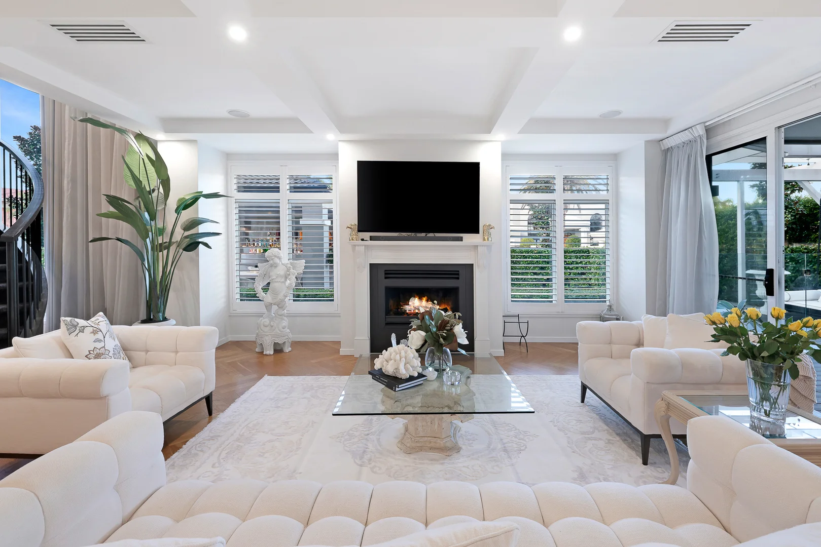 Additional image 11 of 8 Queen Guineveres Place, Sovereign Islands QLD 4216