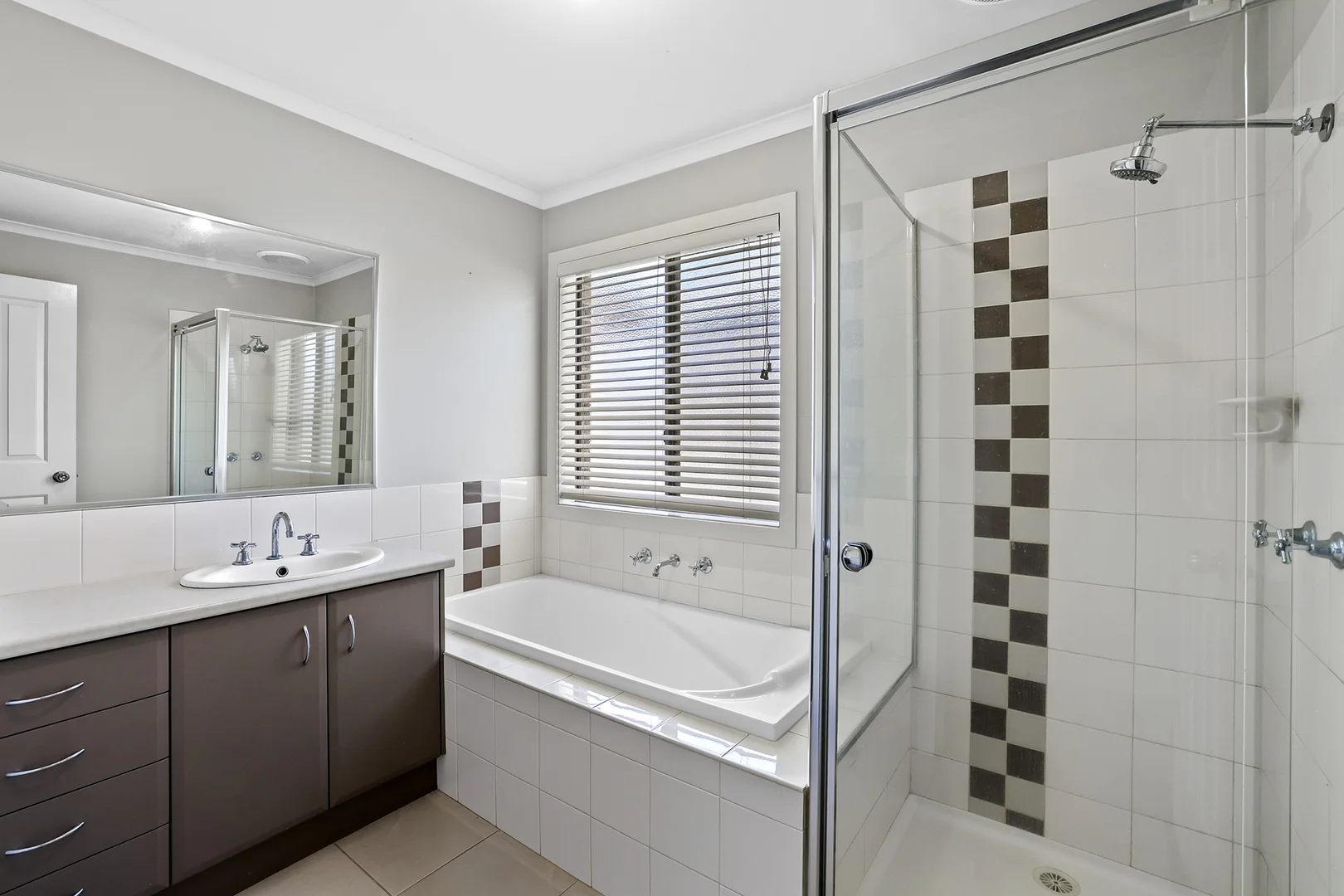 Additional image 11 of 32 Davey Drive, Drouin VIC 3818