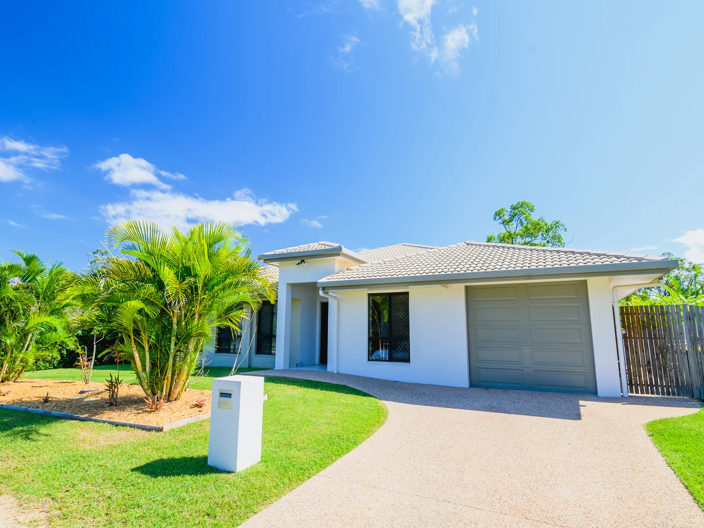 22 Mallorca Circuit, Burdell QLD 4818
