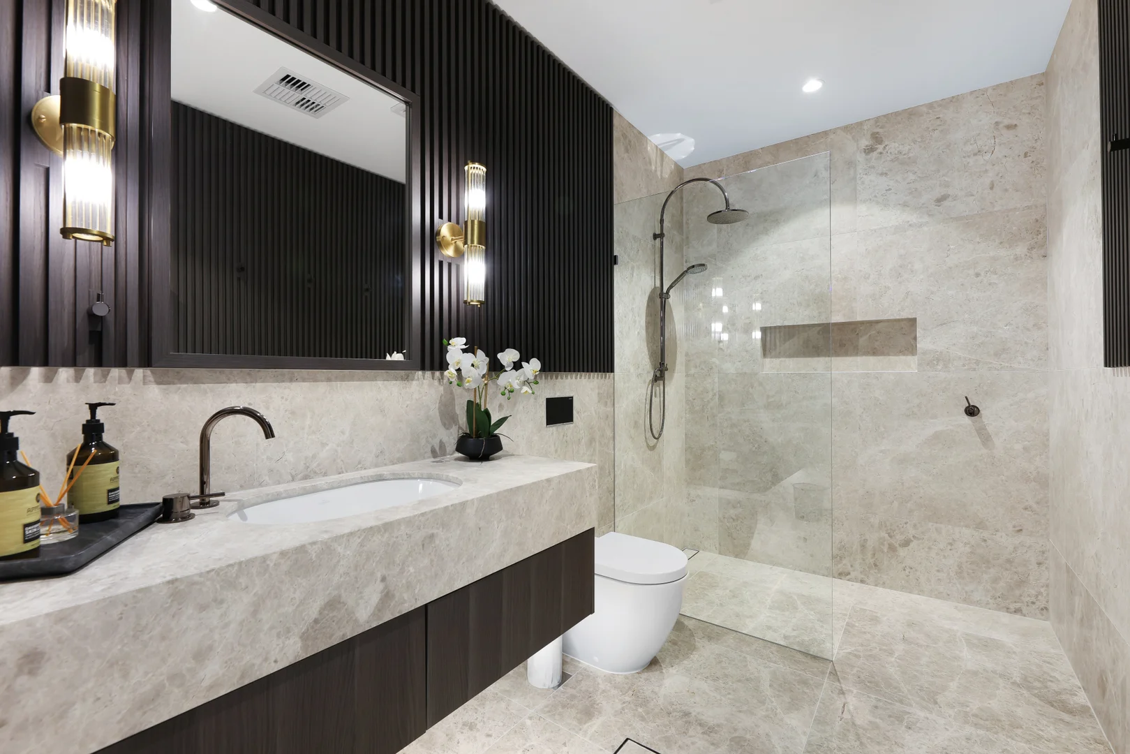 Additional image 18 of 1033 Edgecliff Place, Sanctuary Cove QLD 4212