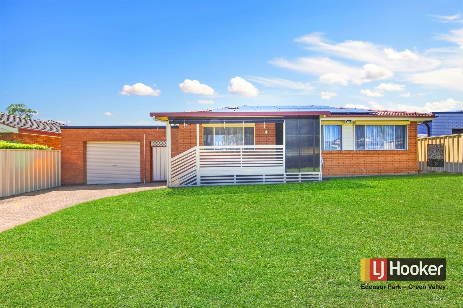 32 Glenfern Crescent, Bossley Park NSW 2176