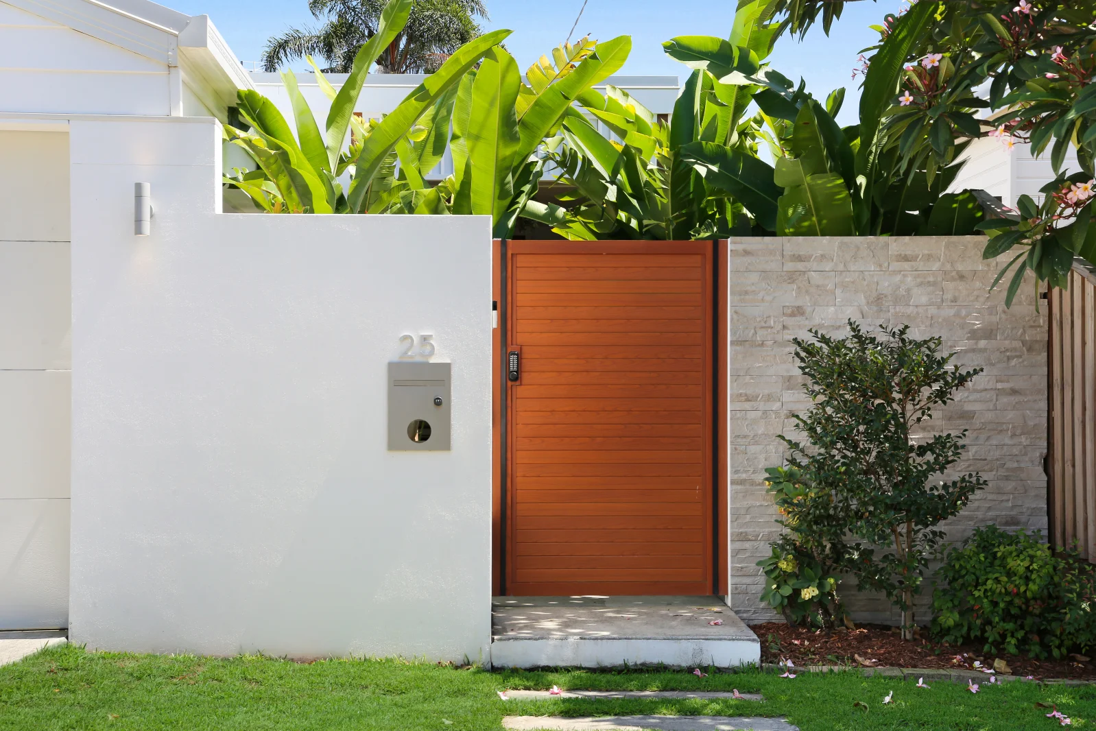 Additional image 4 of 25 Sportsman Avenue, Mermaid Beach QLD 4218