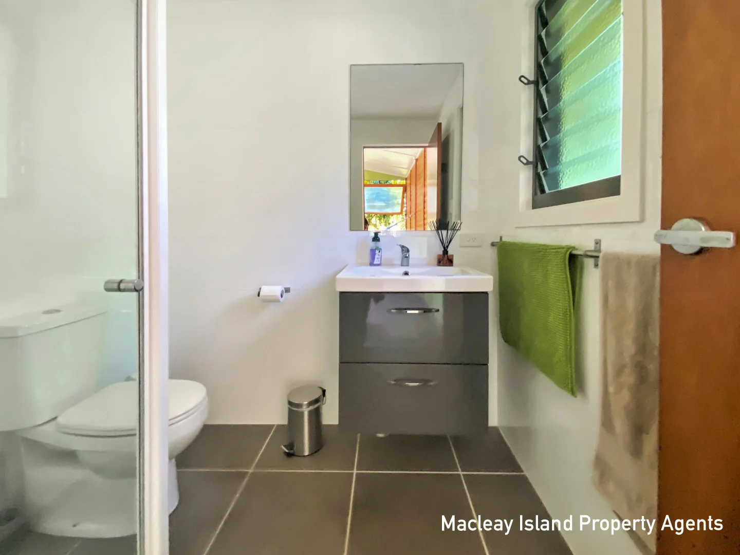 Additional image 15 of 23 Beelong Street, Macleay Island QLD 4184