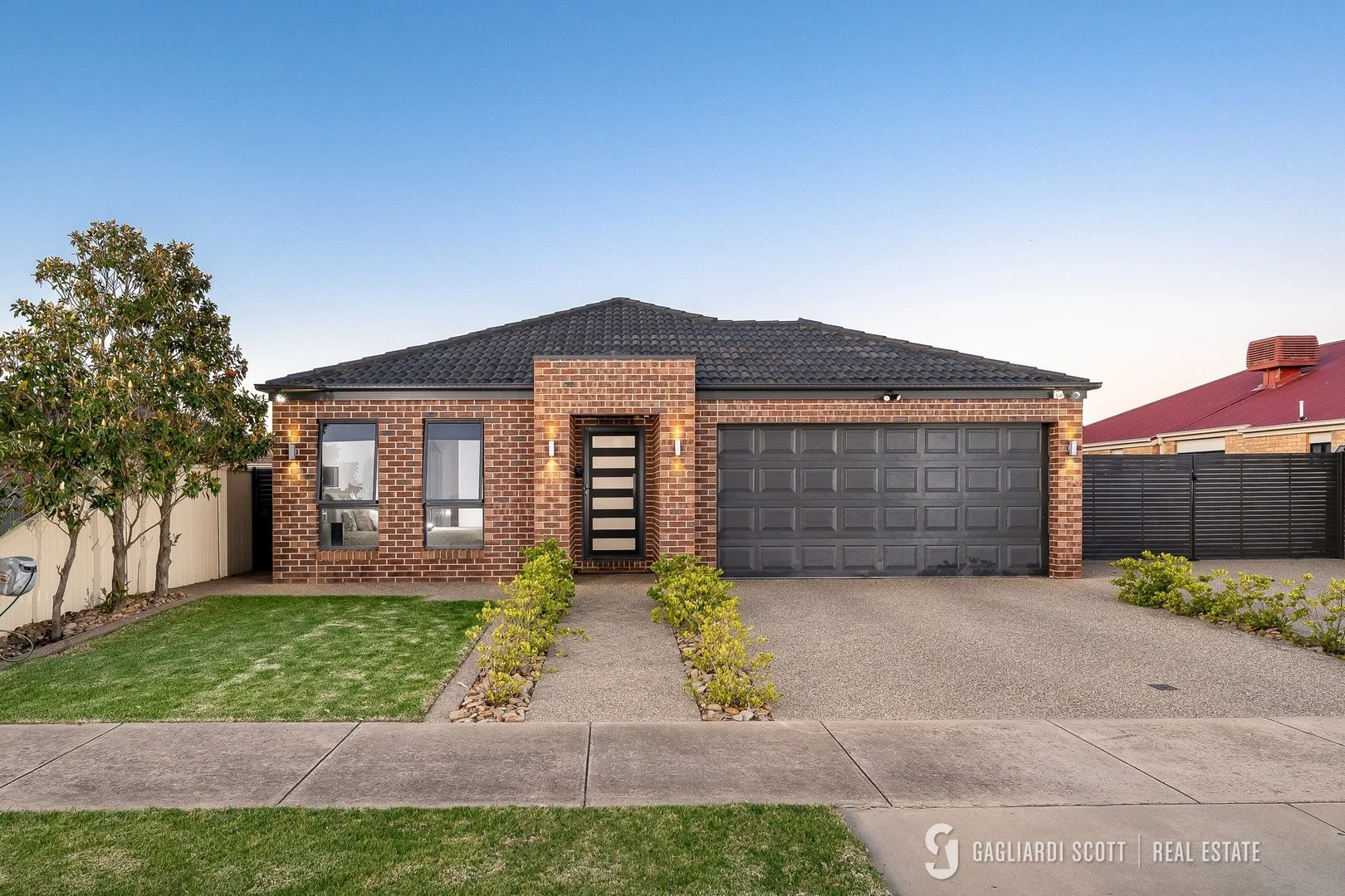 8 Hillsborough Avenue, Shepparton VIC 3630