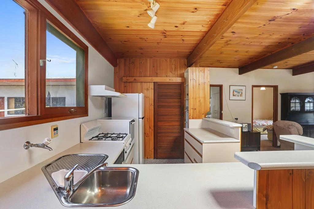 Additional image 8 of 7 McLennan Street, Apollo Bay VIC 3233