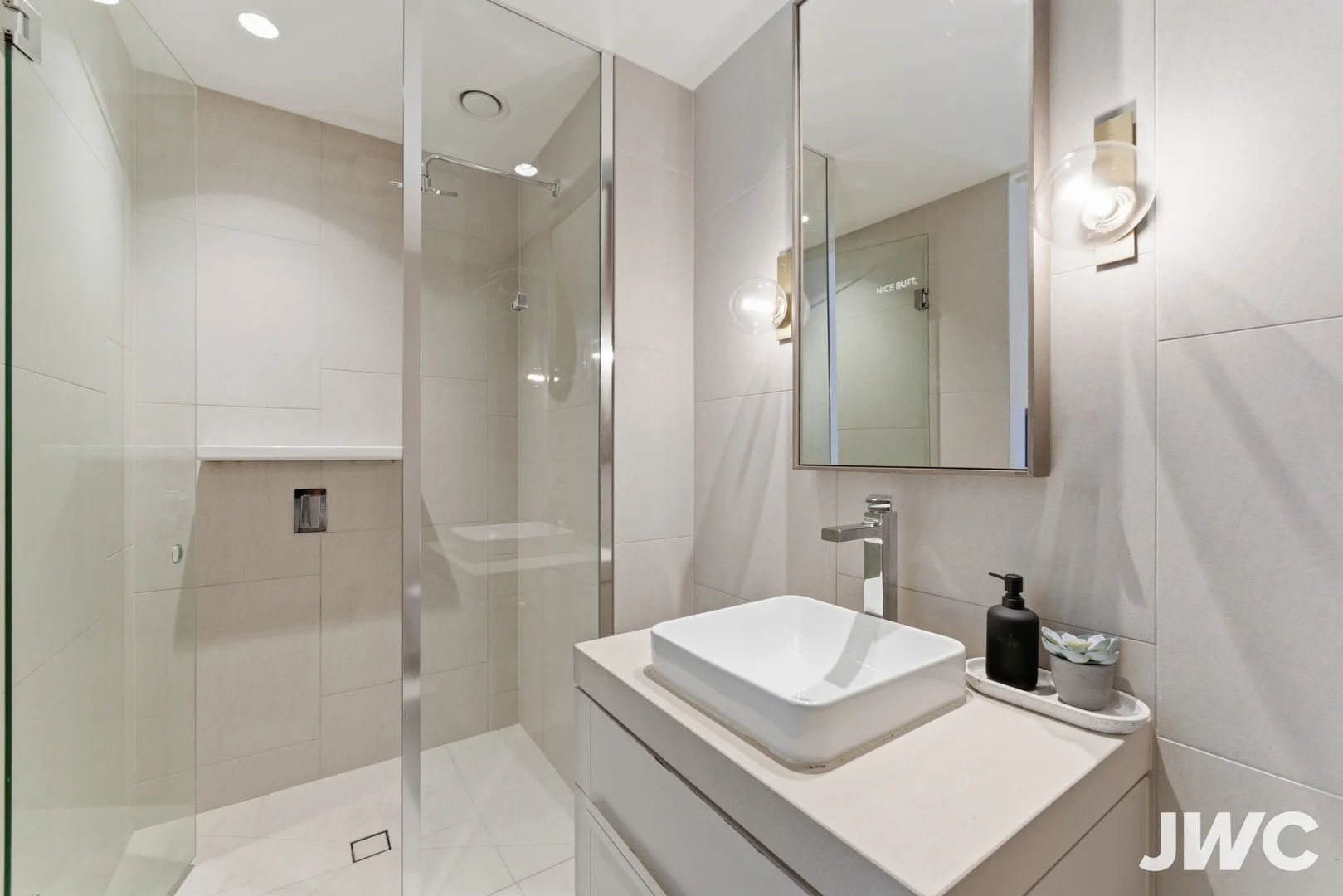 Additional image 19 of 1303/1 Almeida Crescent, South Yarra VIC 3141