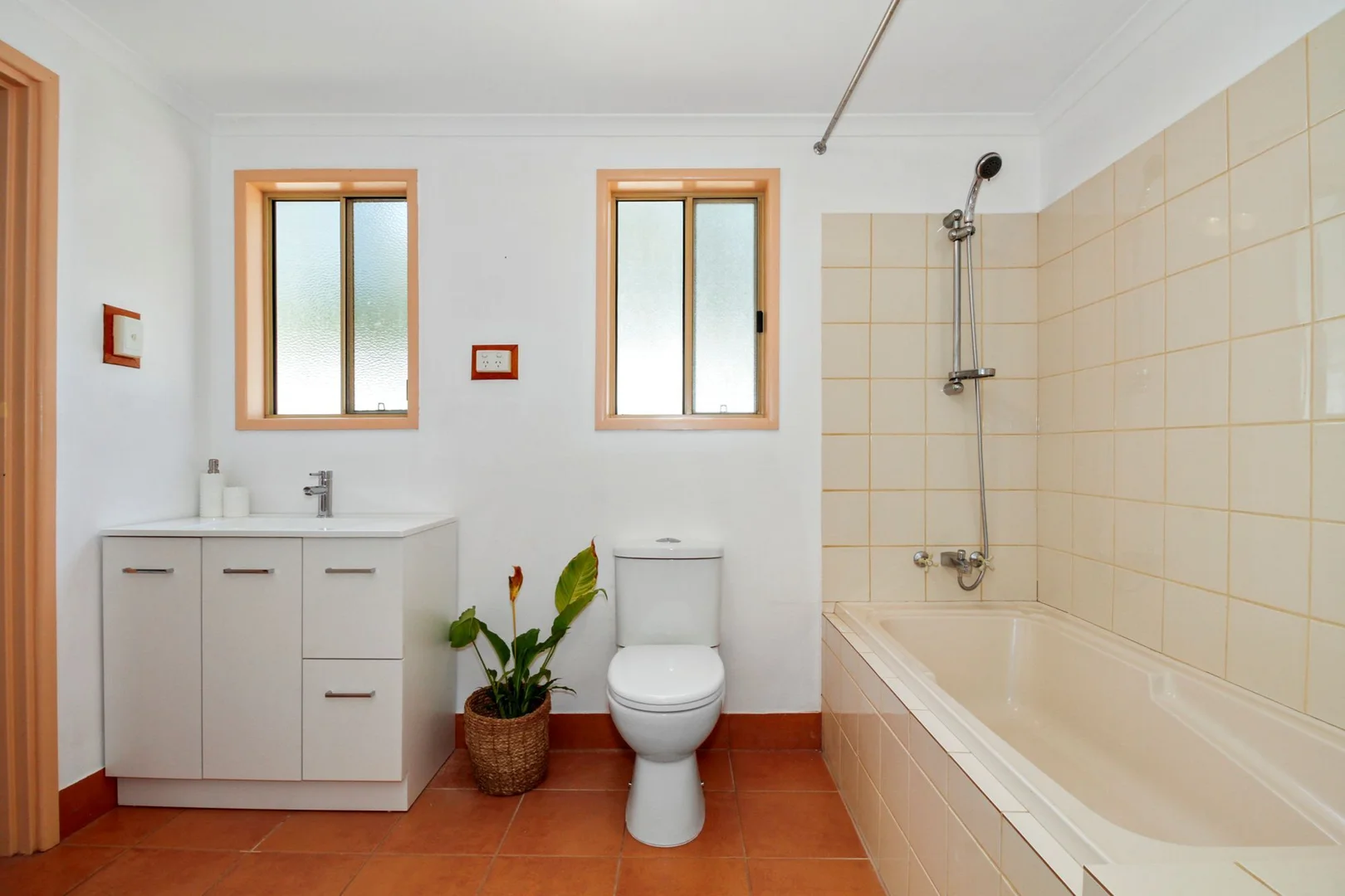 Additional image 7 of 43 Blue Bay Cres, Macleay Island QLD 4184