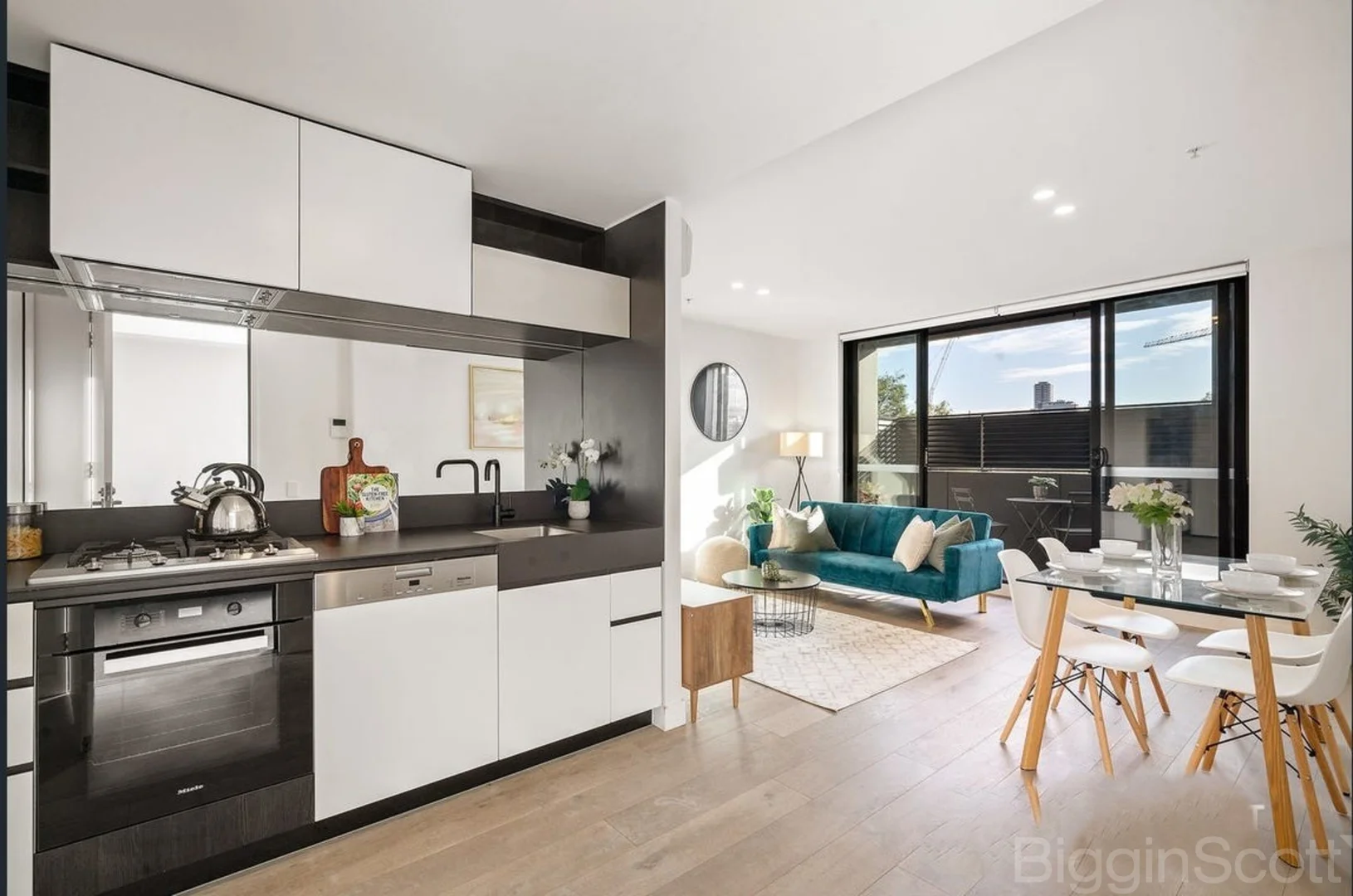 Additional image 3 of 210/80 Carlisle Street, St Kilda VIC 3182