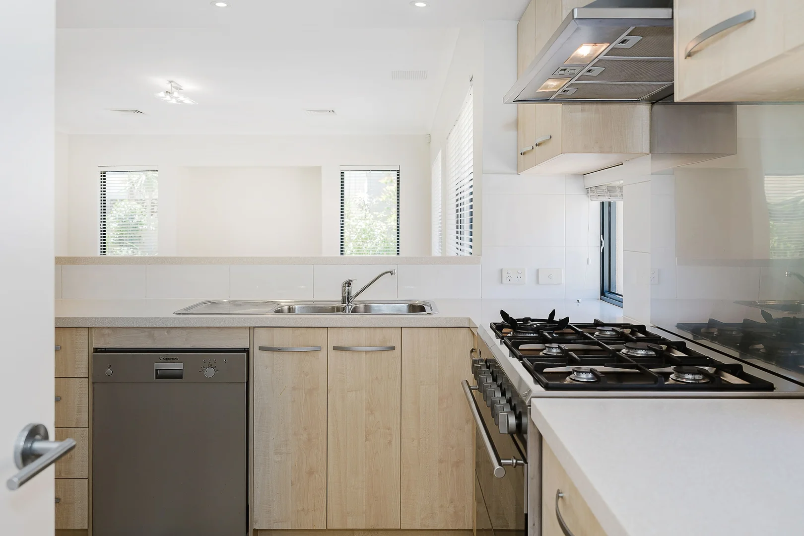 Additional image 13 of 12 Sanddune Way, Wannanup WA 6210