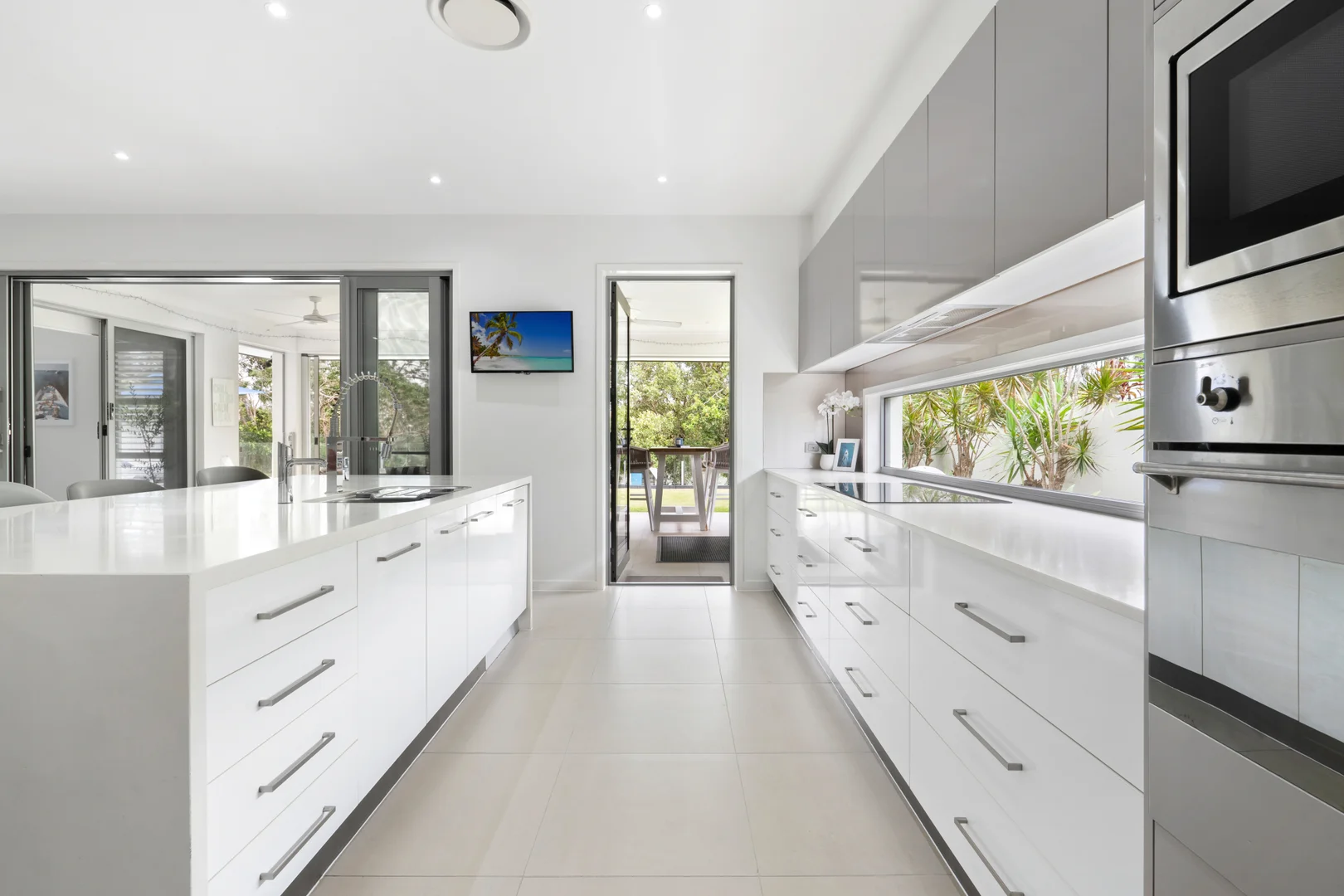 Additional image 11 of 8 Waterside Esplanade, Helensvale QLD 4212