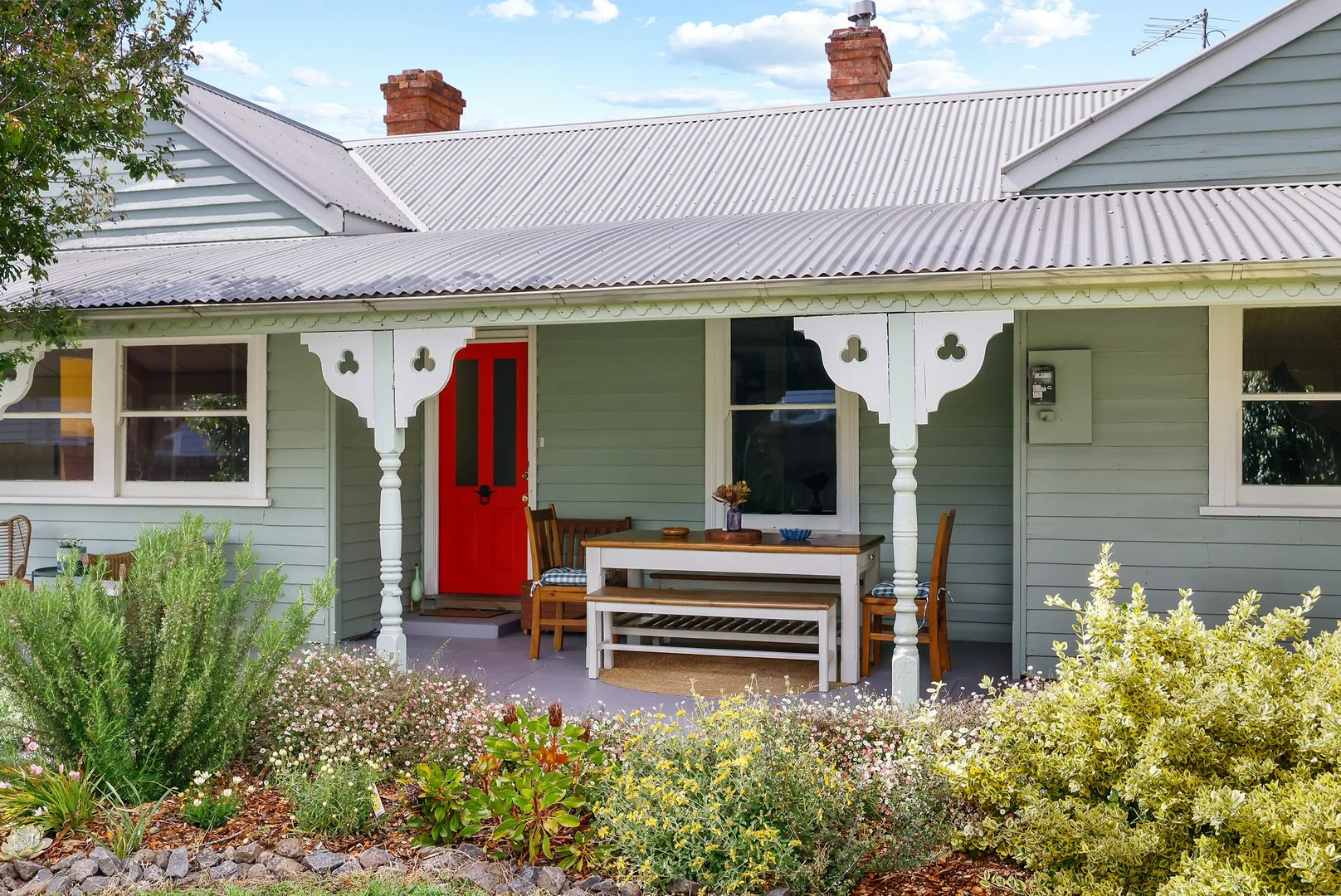 14 Roger Street, Romsey VIC 3434