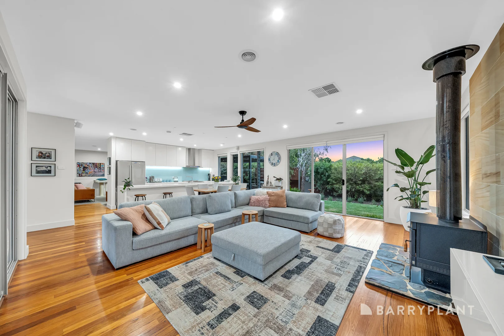 Additional image 15 of 37 Eagleview Place, Sanctuary Lakes VIC 3030