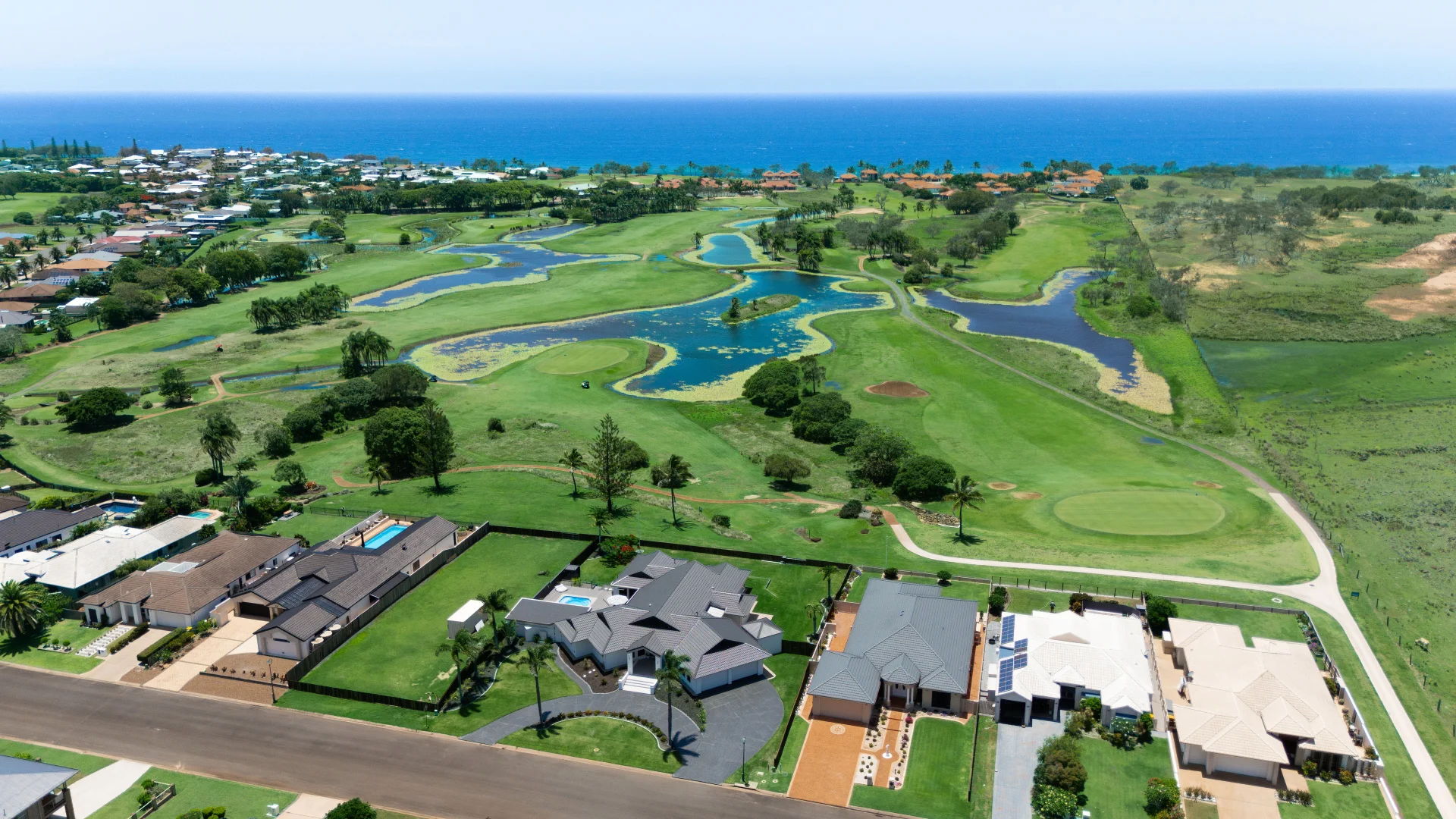 Additional image 35 of 238 Barolin Esplanade, Coral Cove QLD 4670