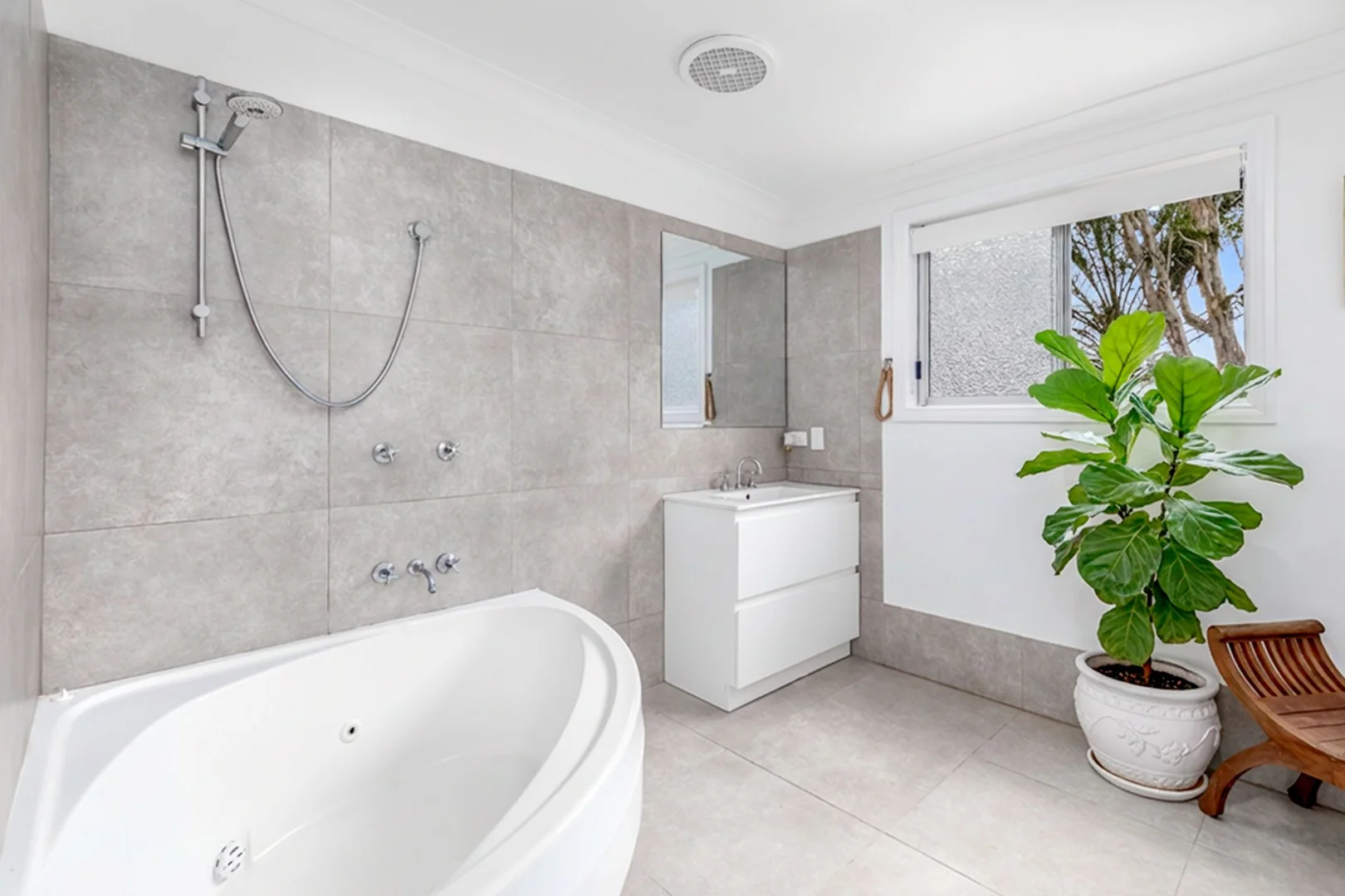 Additional image 10 of 63 Gympie Road, Tin Can Bay QLD 4580