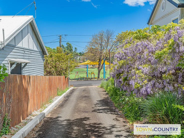 Additional image 5 of 107B Kirkwood Street, Armidale NSW 2350