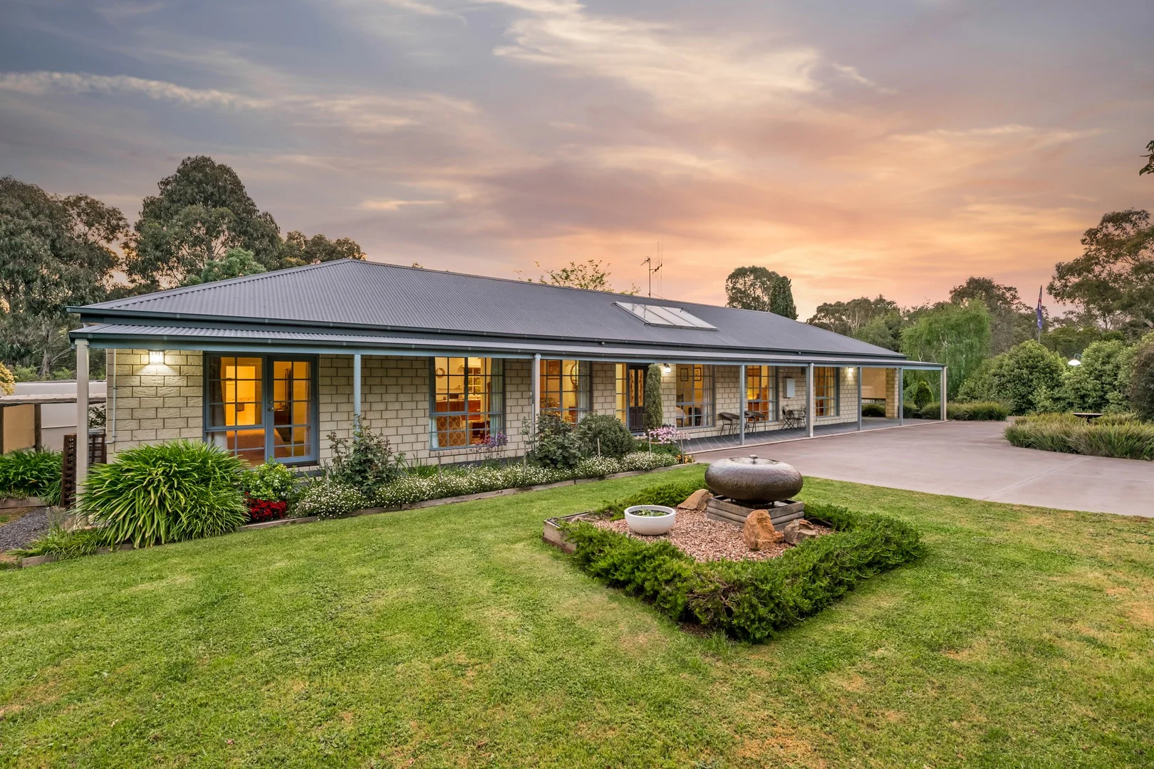 15 Thompsons Lane, Heathcote VIC 3523