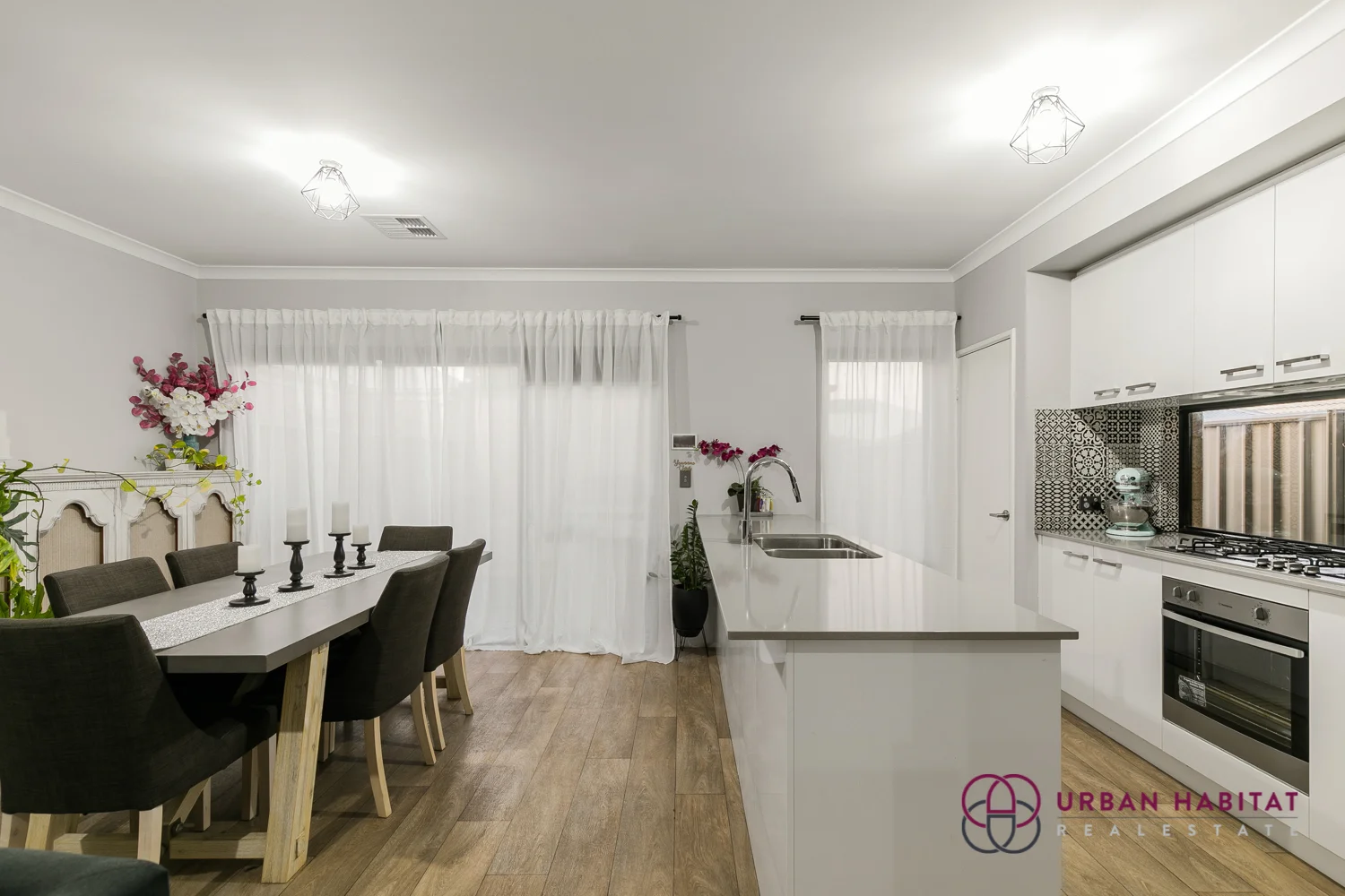 4 Selsey Lane, Wellard WA 6170