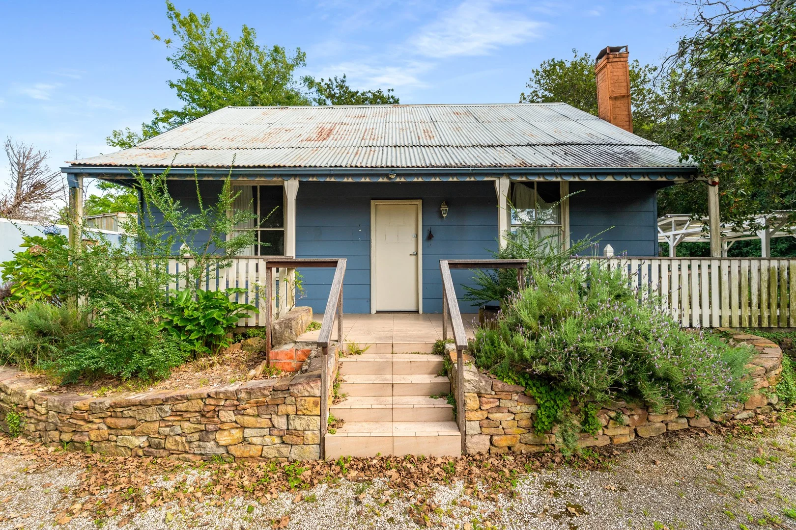 2-4 Raglan Street, Hill Top NSW 2575