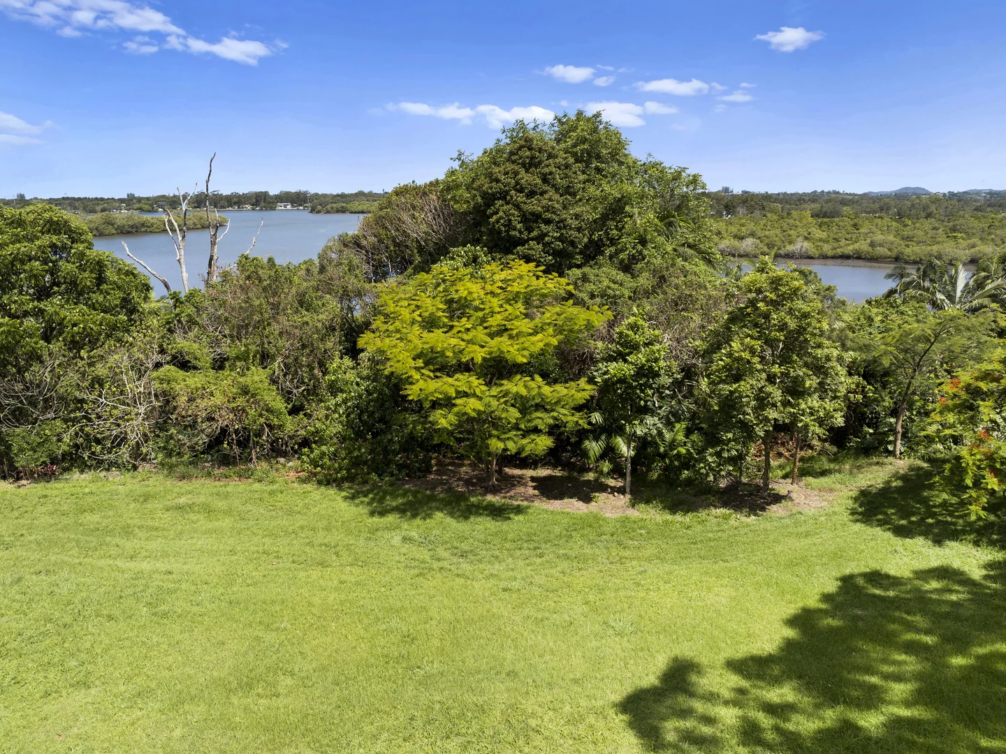 Additional image 6 of 97 & 99 Bimbadeen Avenue, Banora Point NSW 2486