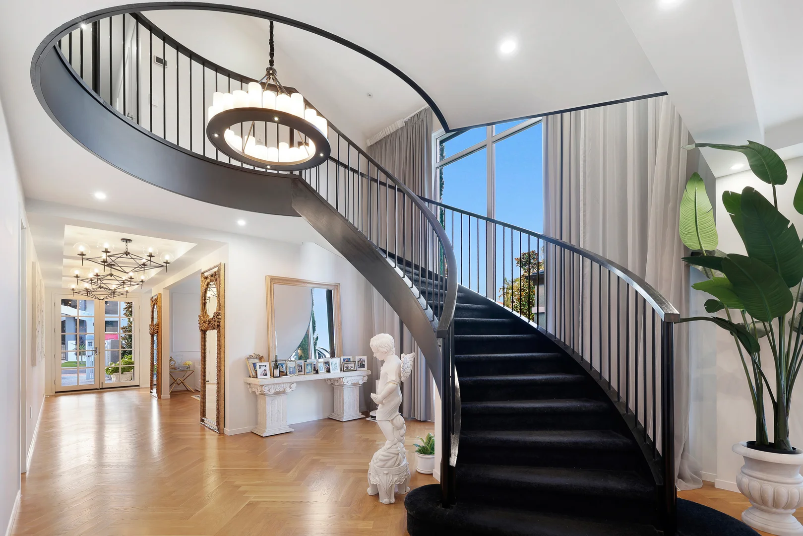 Additional image 4 of 8 Queen Guineveres Place, Sovereign Islands QLD 4216