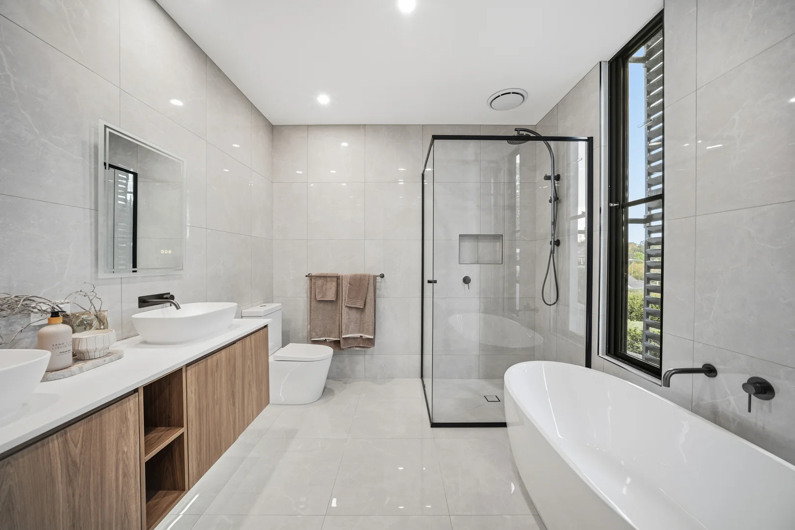 Additional image 23 of 2/50 Belgravia Avenue, Mont Albert North VIC 3129